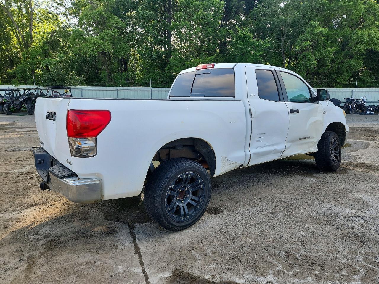 2007 Toyota Tundra Double Cab Sr5 White vin: 5TFBT54157X008368