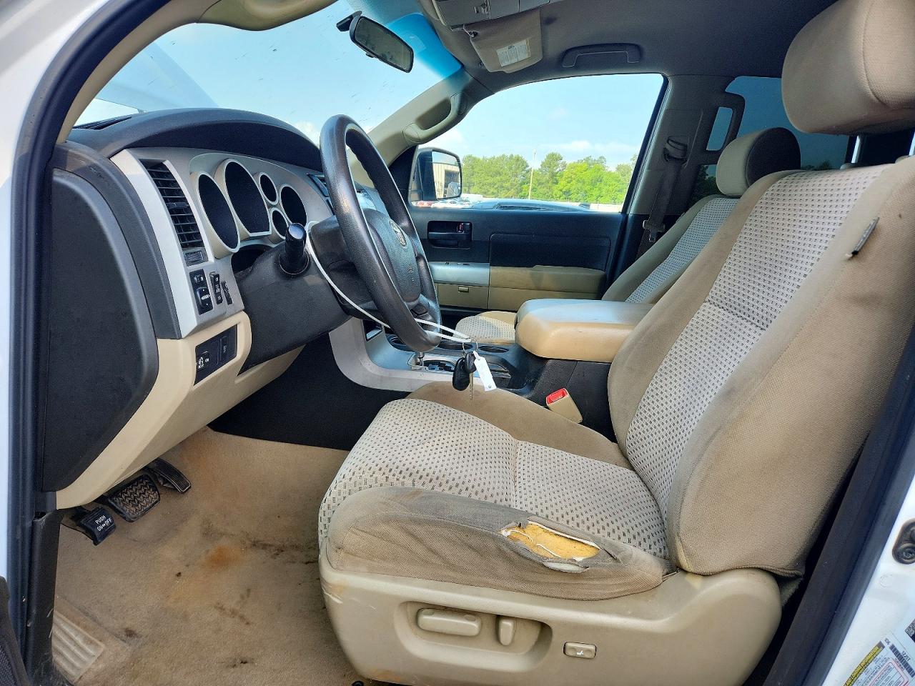 2007 Toyota Tundra Double Cab Sr5 White vin: 5TFBT54157X008368