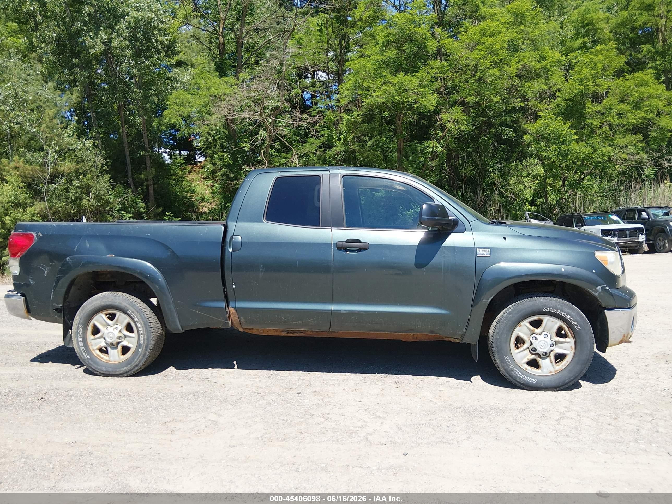 2008 Toyota Tundra Base 4.7l V8 Green vin: 5TFBT54188X013047