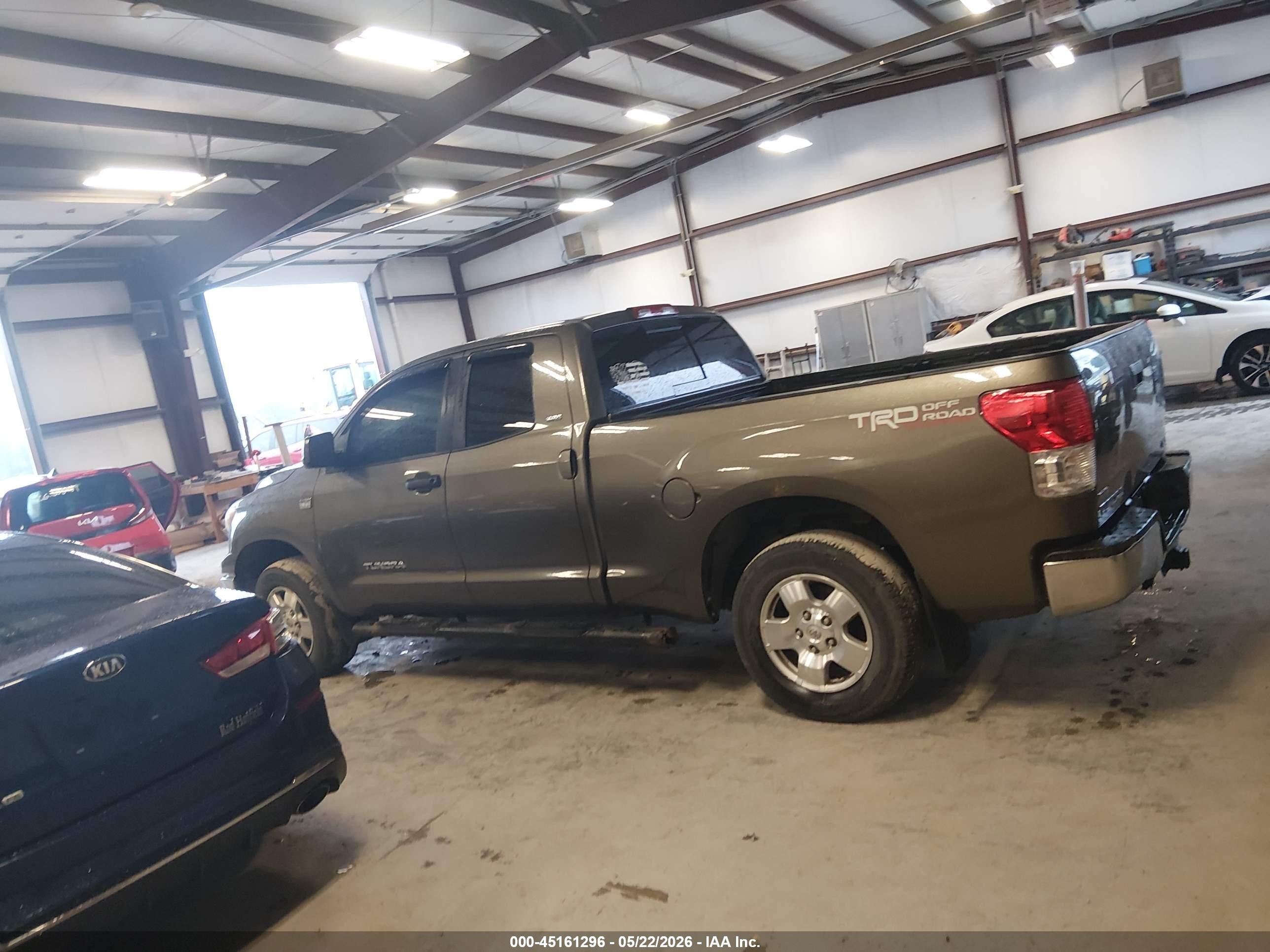 2007 Toyota Tundra Sr5 4.7l V8 Tan vin: 5TFBT541X7X005482