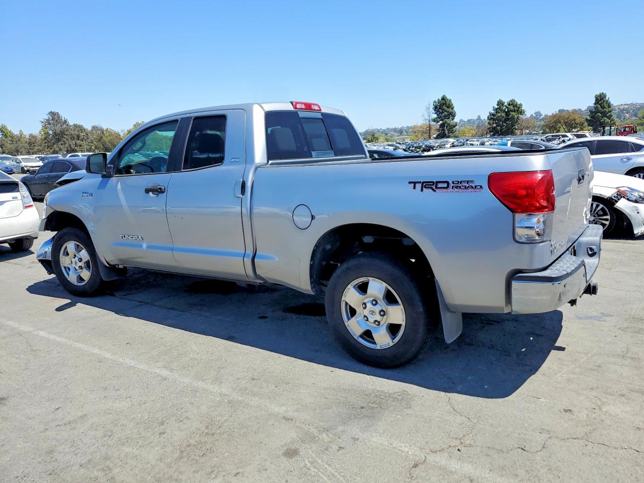 2008 Toyota Tundra Sr5 Silver vin: 5TFBV54108X048496