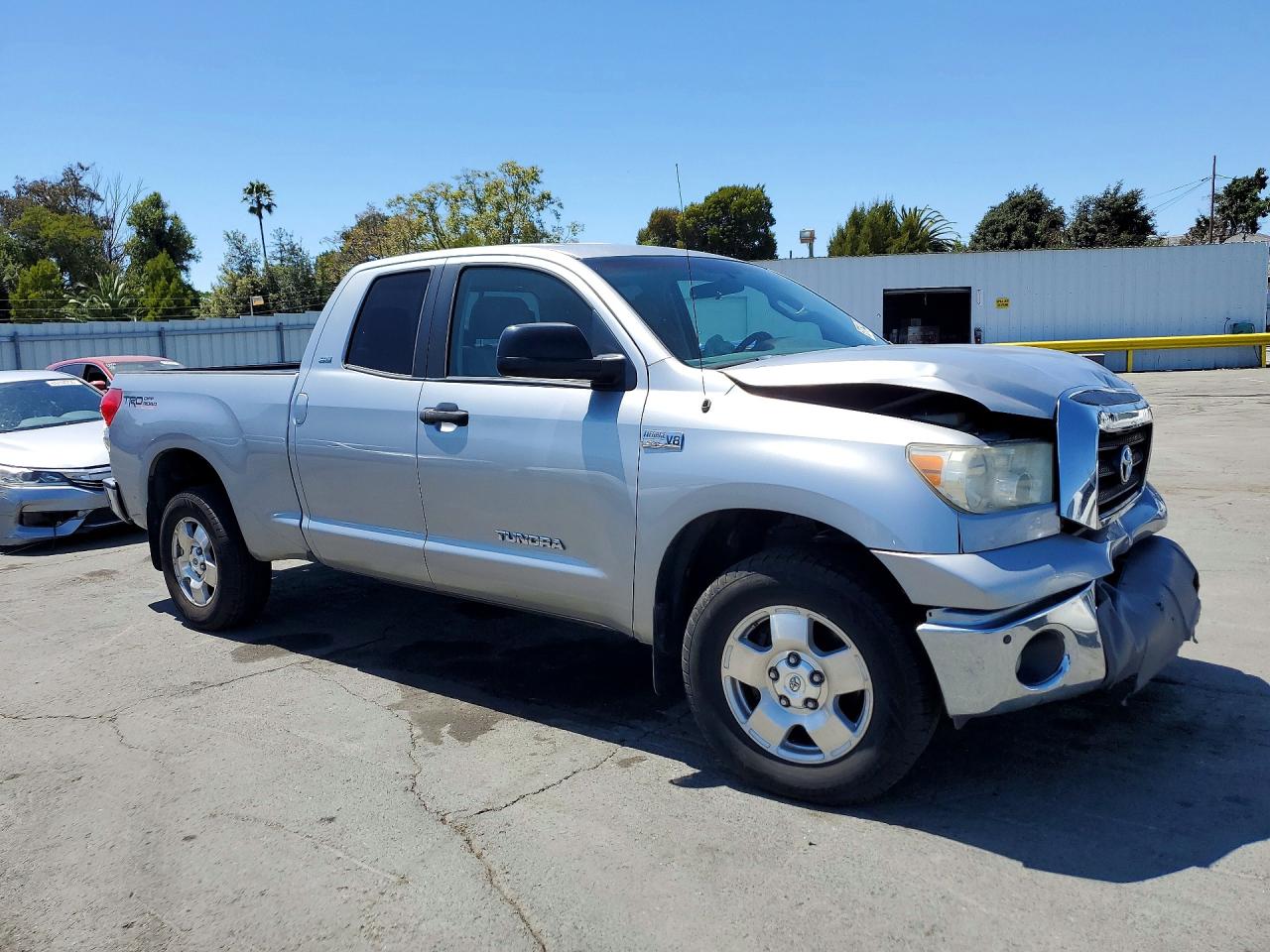 2008 Toyota Tundra Sr5 Silver vin: 5TFBV54108X048496
