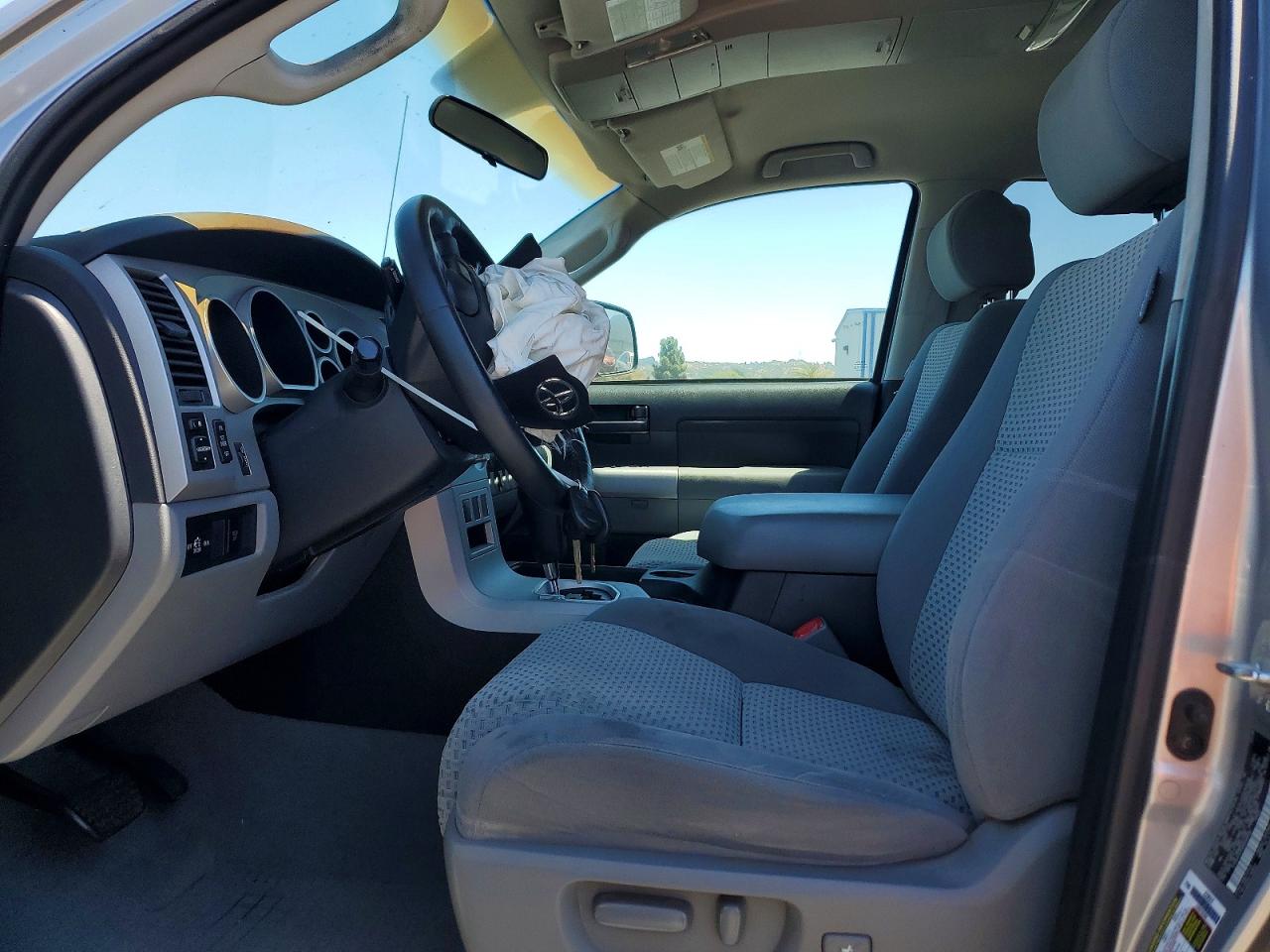 2008 Toyota Tundra Sr5 Silver vin: 5TFBV54108X048496