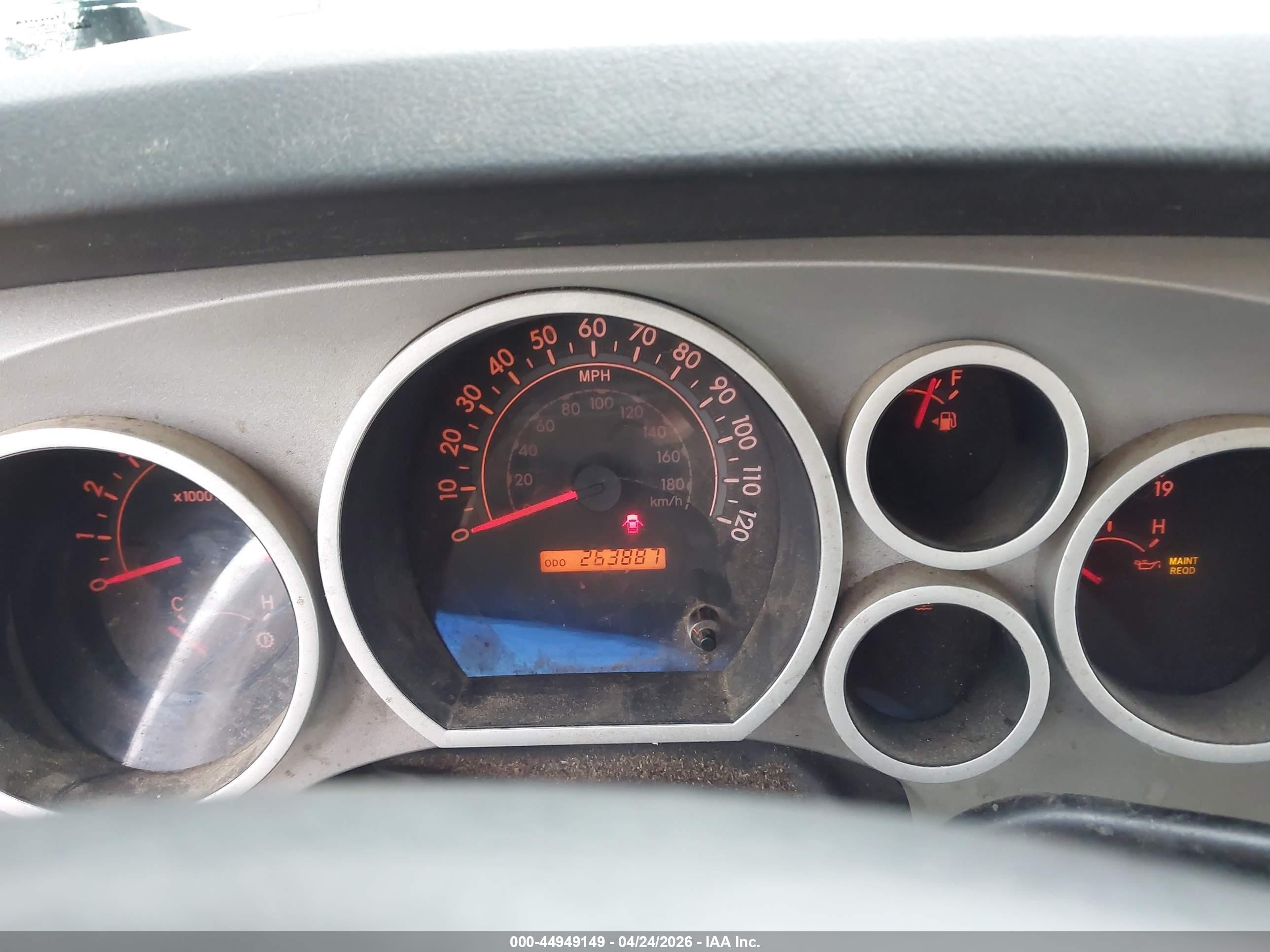 2008 Toyota Tundra Base 5.7l V8 Серебряный vin: 5TFBV54108X049986