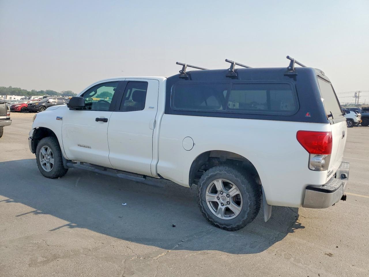 2008 Toyota Tundra Sr5 Белый vin: 5TFBV54118X045946