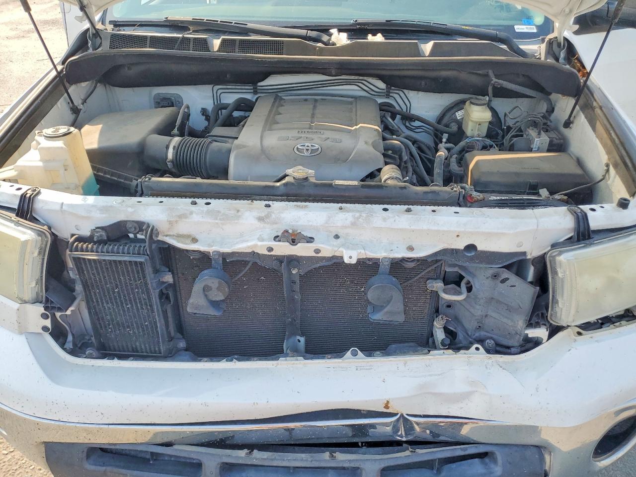2008 Toyota Tundra Sr5 Белый vin: 5TFBV54118X045946