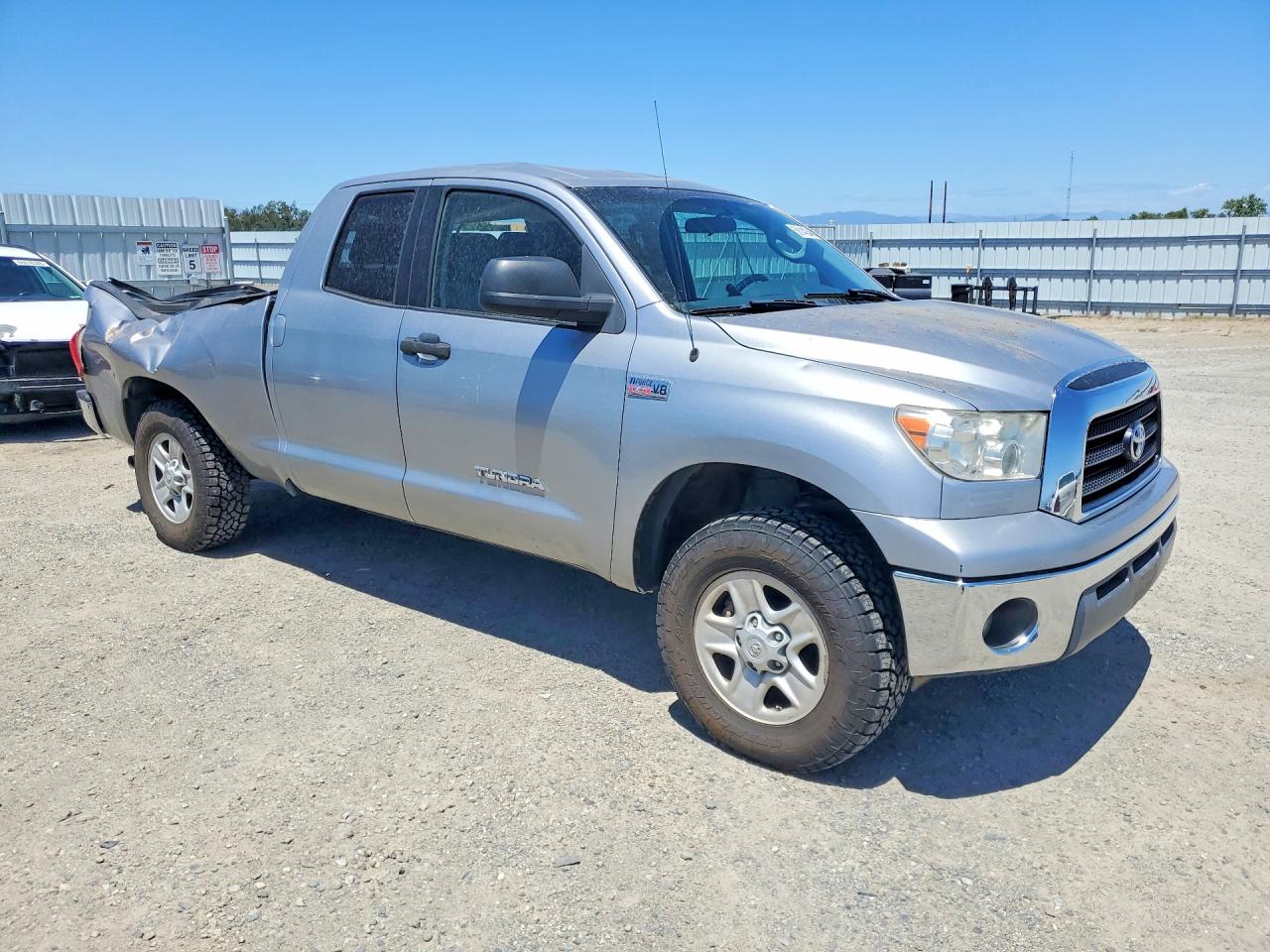 2008 Toyota Tundra Grade Silver vin: 5TFBV54118X073133