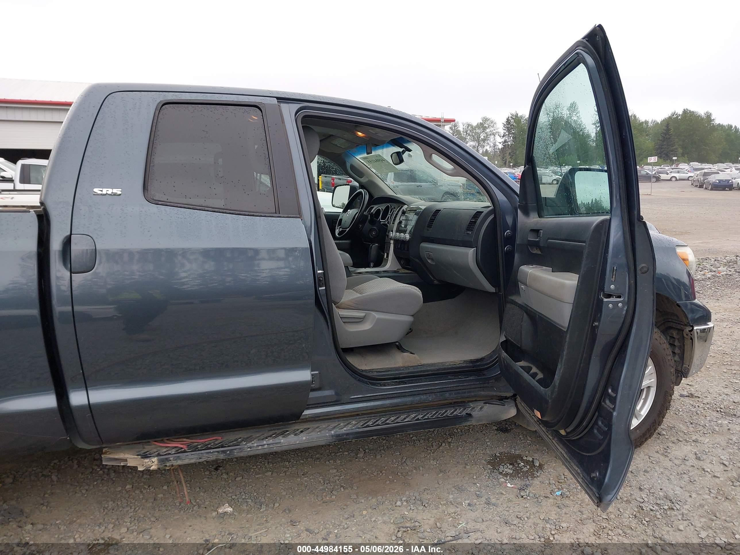 2009 Toyota Tundra Sr5 5.7l V8 vin: 5TFBV54119X090564