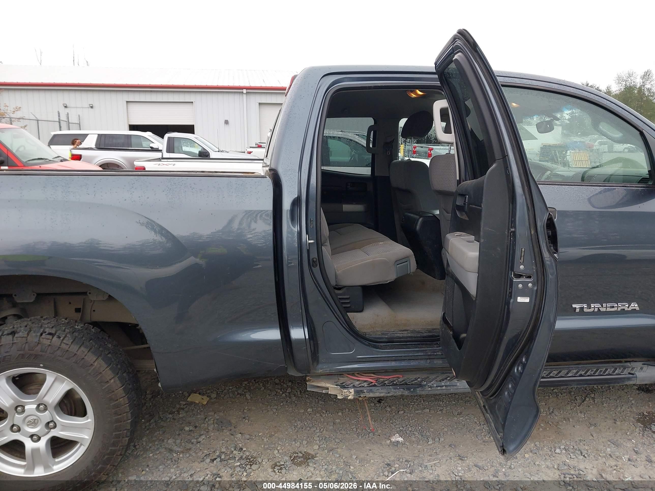 2009 Toyota Tundra Sr5 5.7l V8 vin: 5TFBV54119X090564