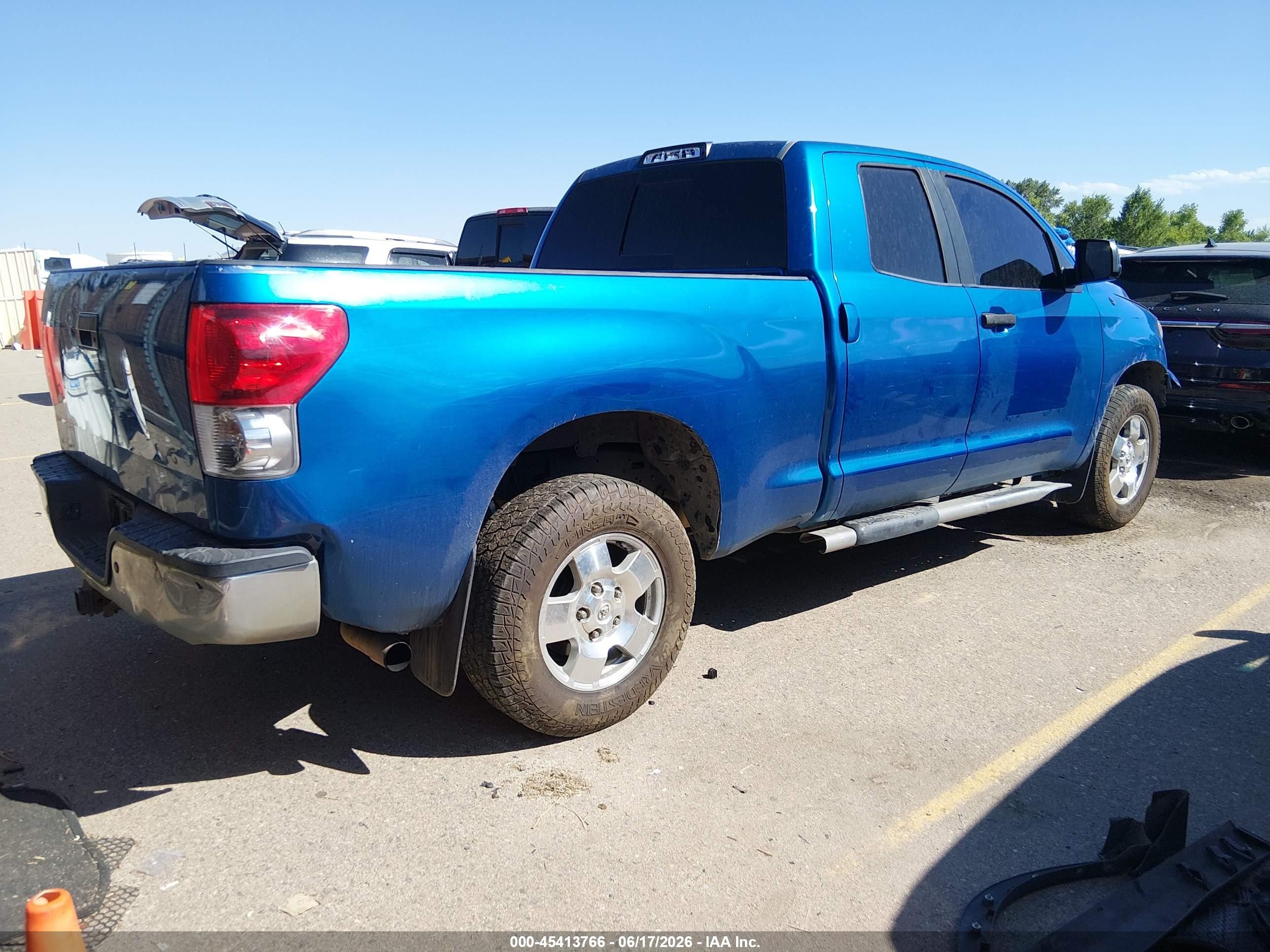 2007 Toyota Tundra Sr5 5.7l V8 Blue vin: 5TFBV54127X015871