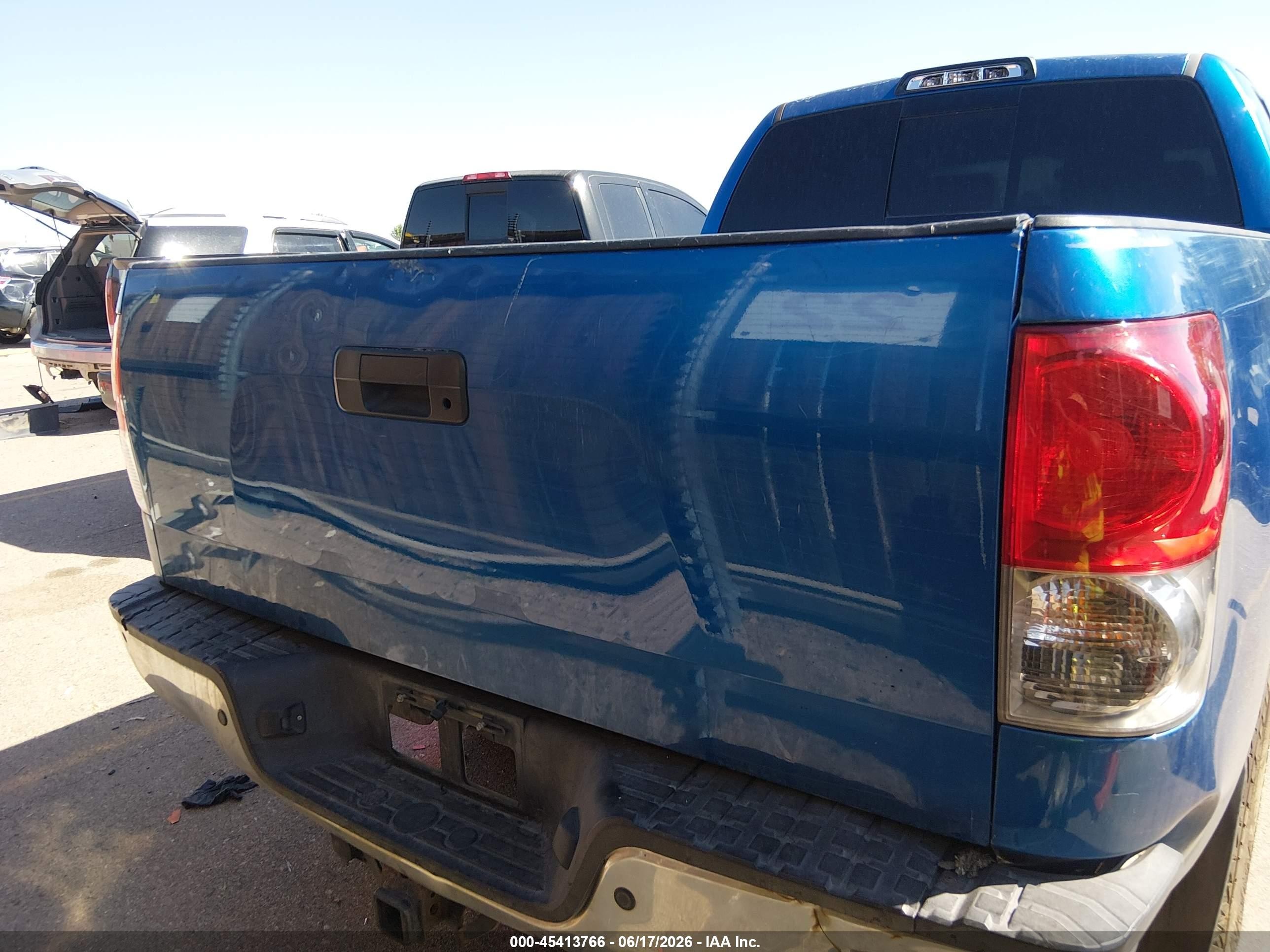 2007 Toyota Tundra Sr5 5.7l V8 Blue vin: 5TFBV54127X015871