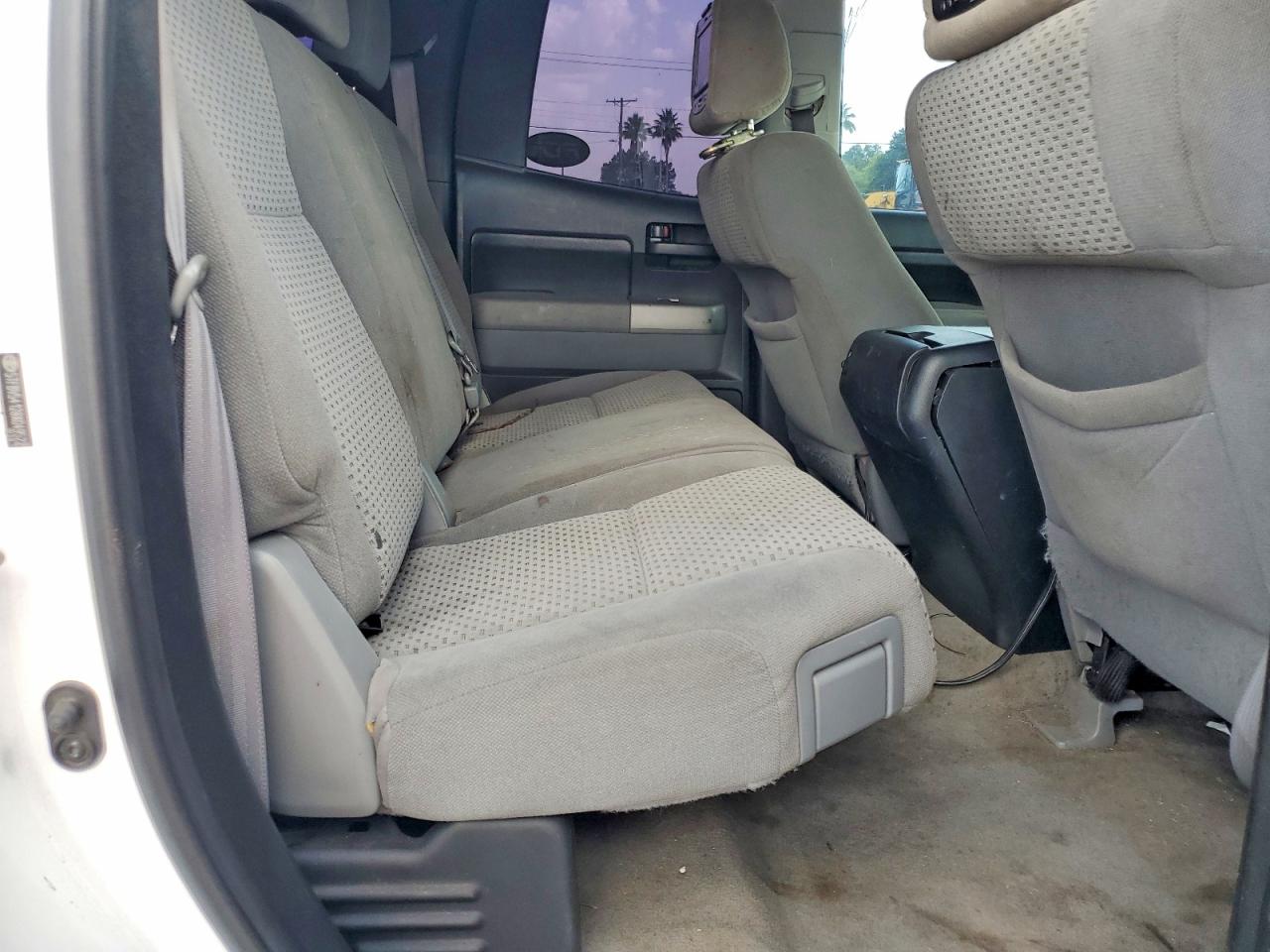2008 Toyota Tundra Sr5 White vin: 5TFBV54128X049522