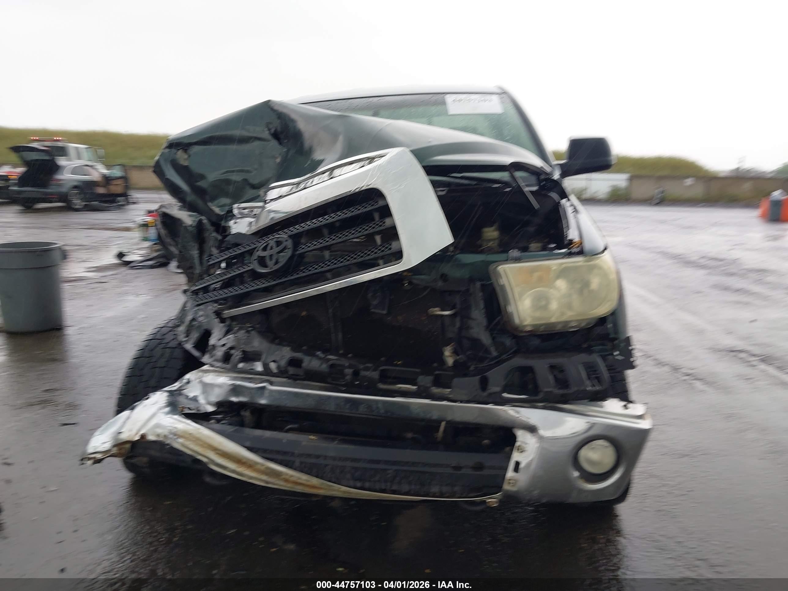 2008 Toyota Tundra Base 5.7l V8 Green vin: 5TFBV54128X055613