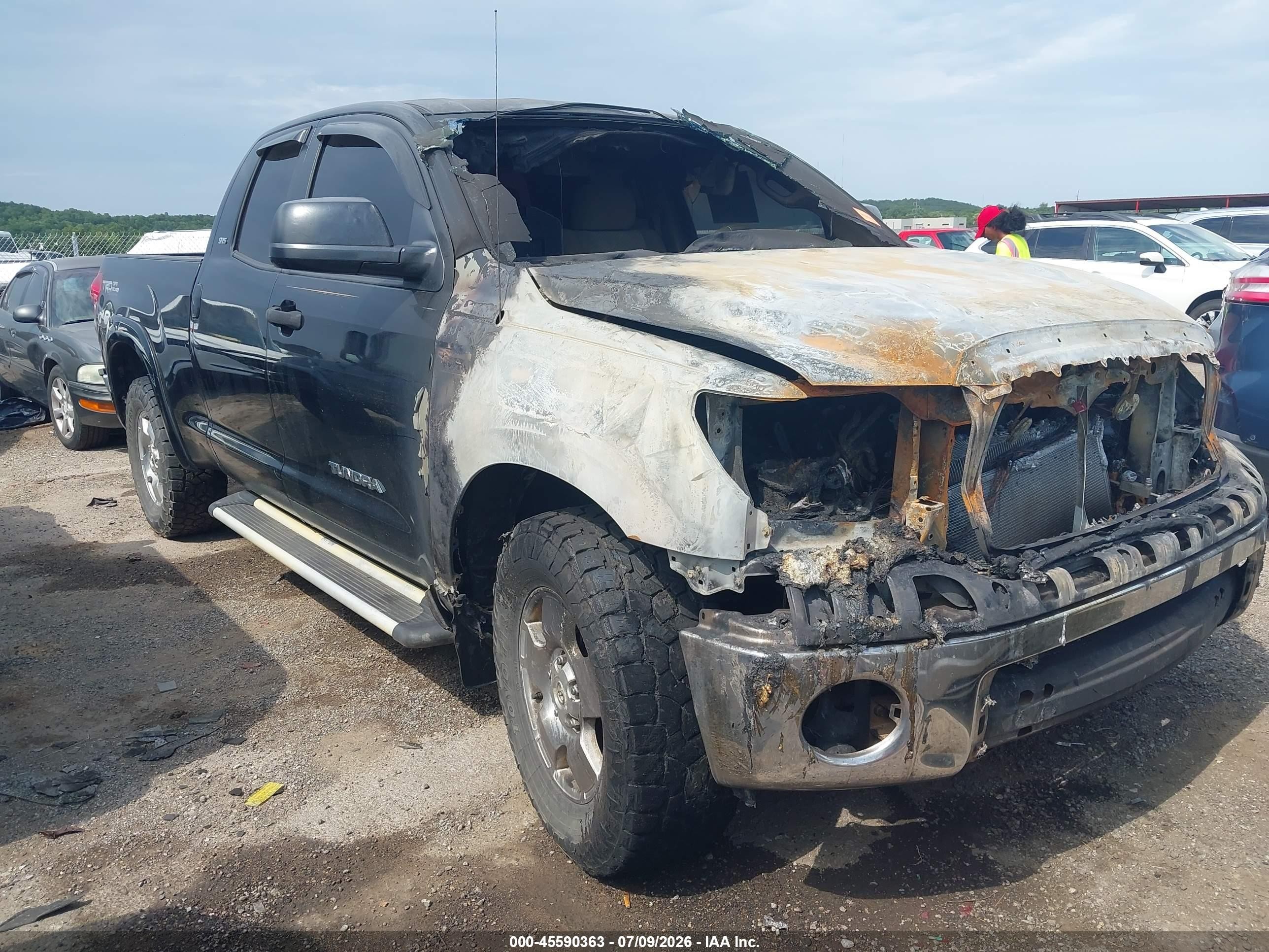 2008 Toyota Tundra Sr5 5.7l V8 Black vin: 5TFBV54128X069429