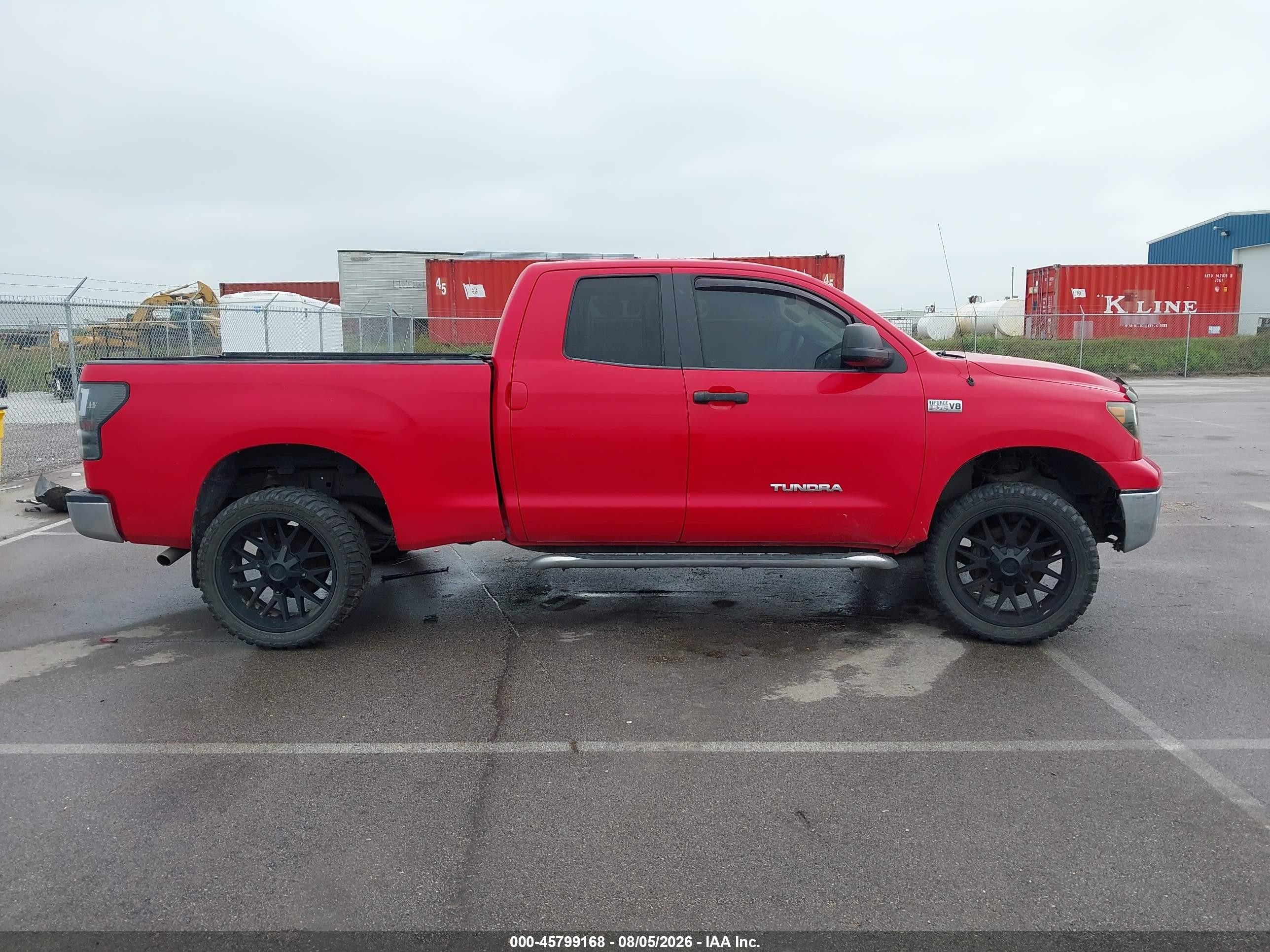 2008 Toyota Tundra Base 5.7l V8 Red vin: 5TFBV54128X071584