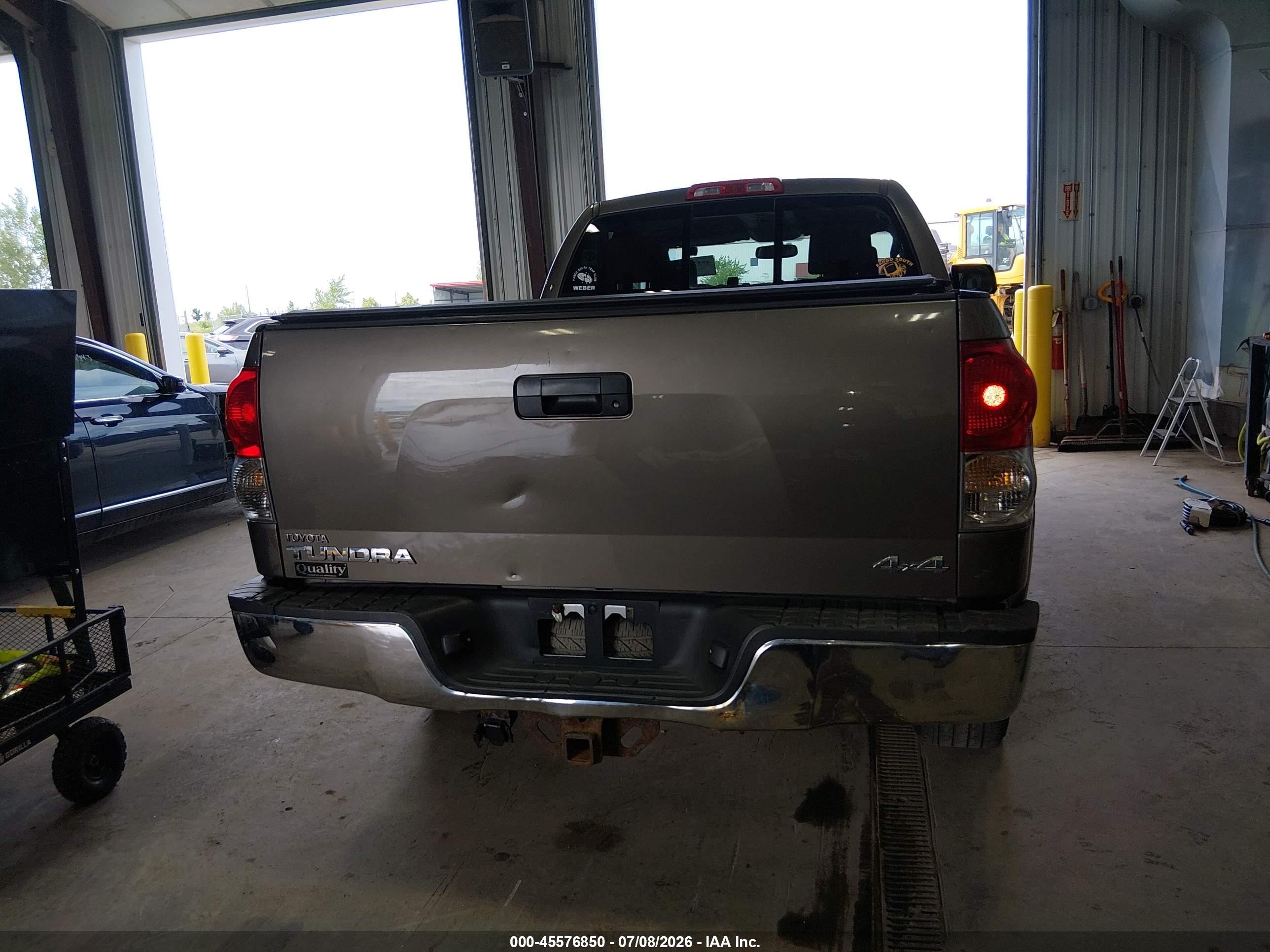 2007 Toyota Tundra Sr5 5.7l V8 Gray vin: 5TFBV54137X007133