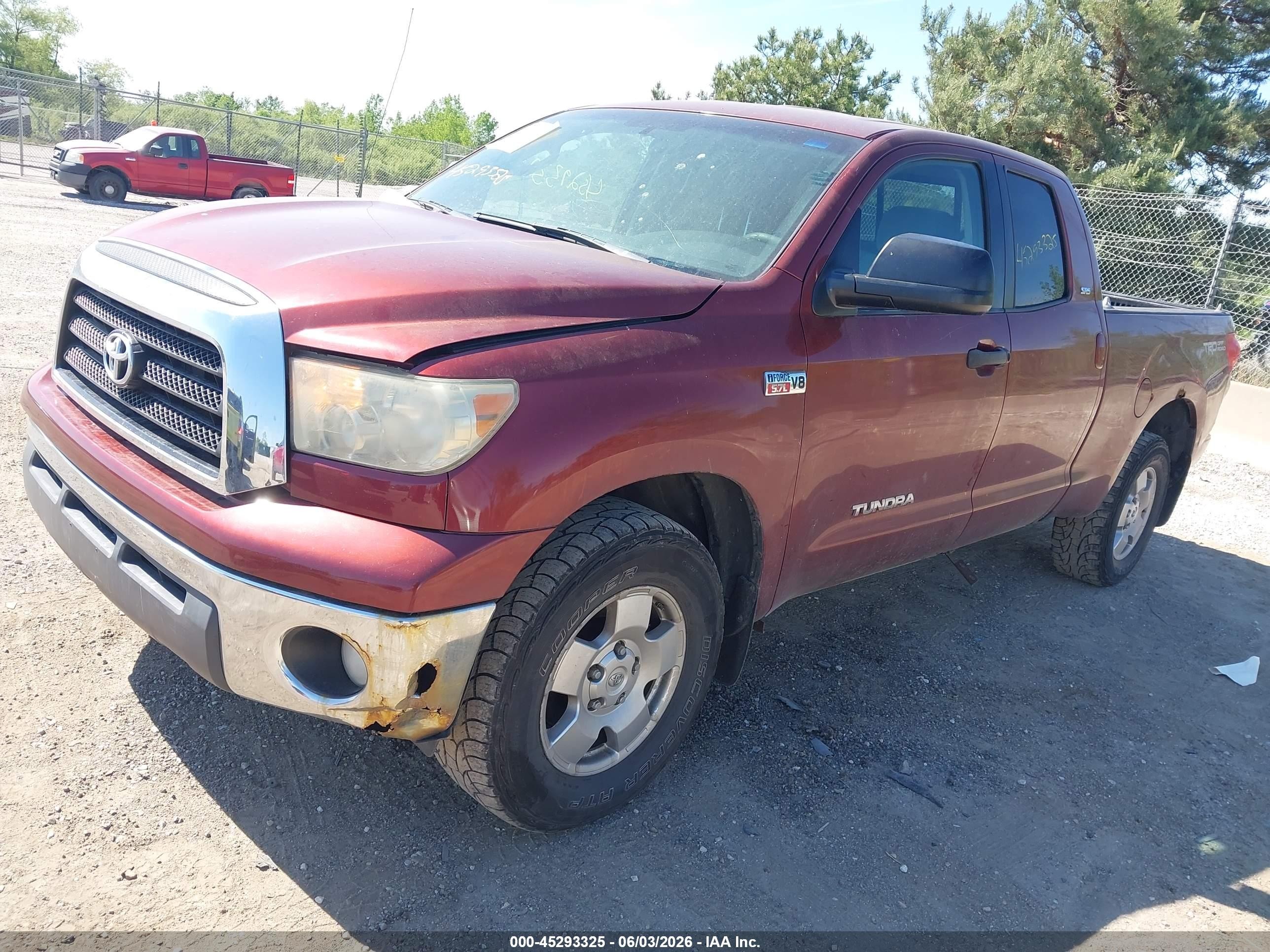 2007 Toyota Tundra Sr5 5.7l V8 Red vin: 5TFBV54137X023994