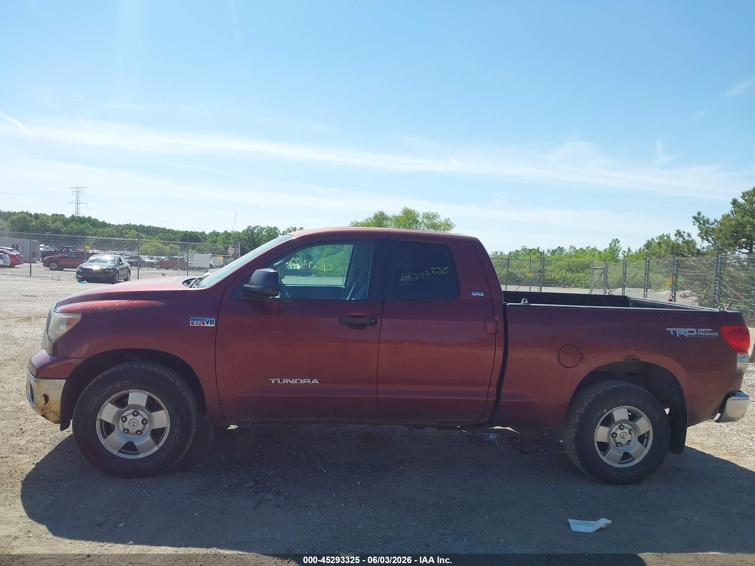 2007 Toyota Tundra Sr5 5.7l V8 Red vin: 5TFBV54137X023994