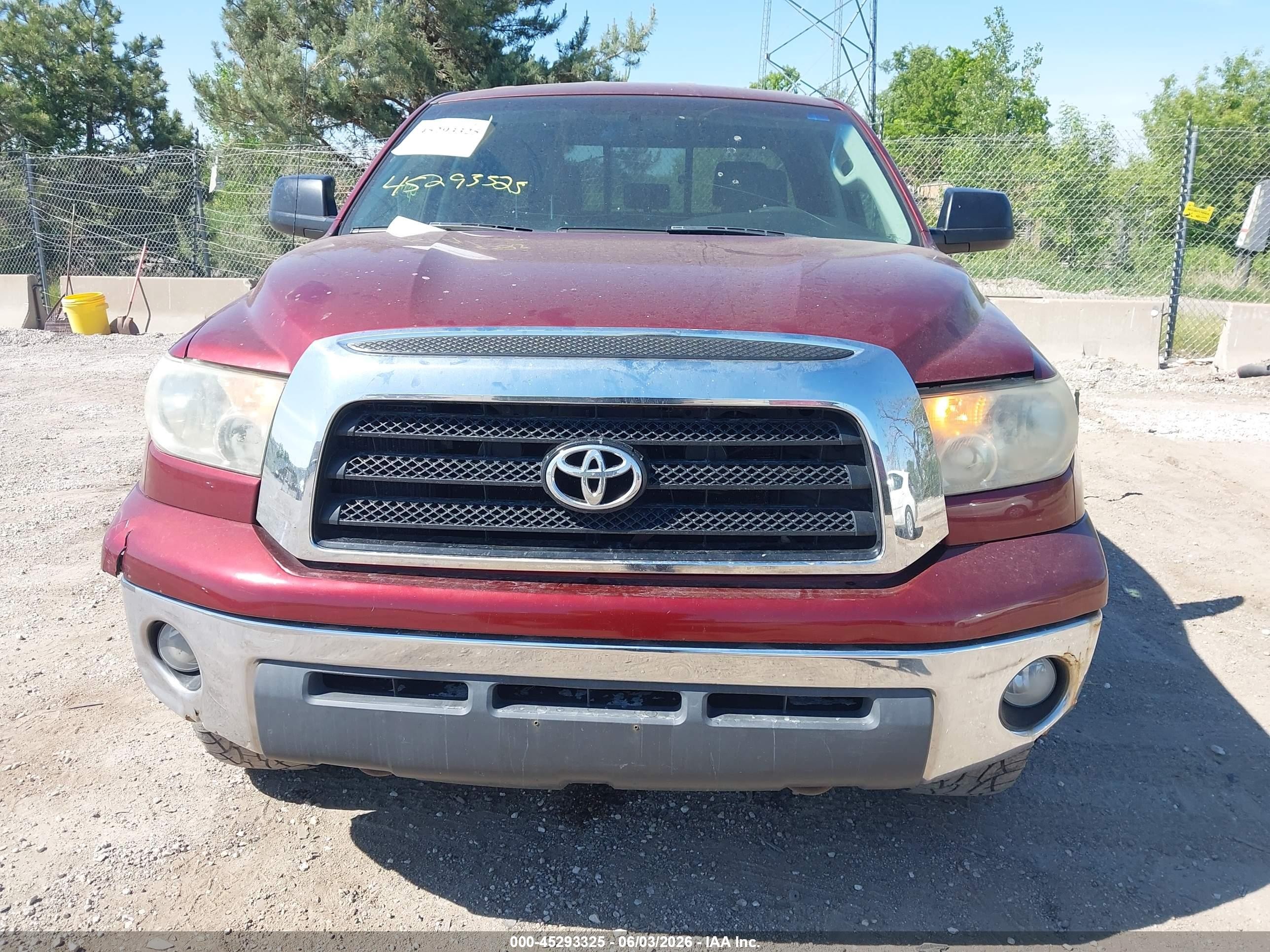 2007 Toyota Tundra Sr5 5.7l V8 Red vin: 5TFBV54137X023994