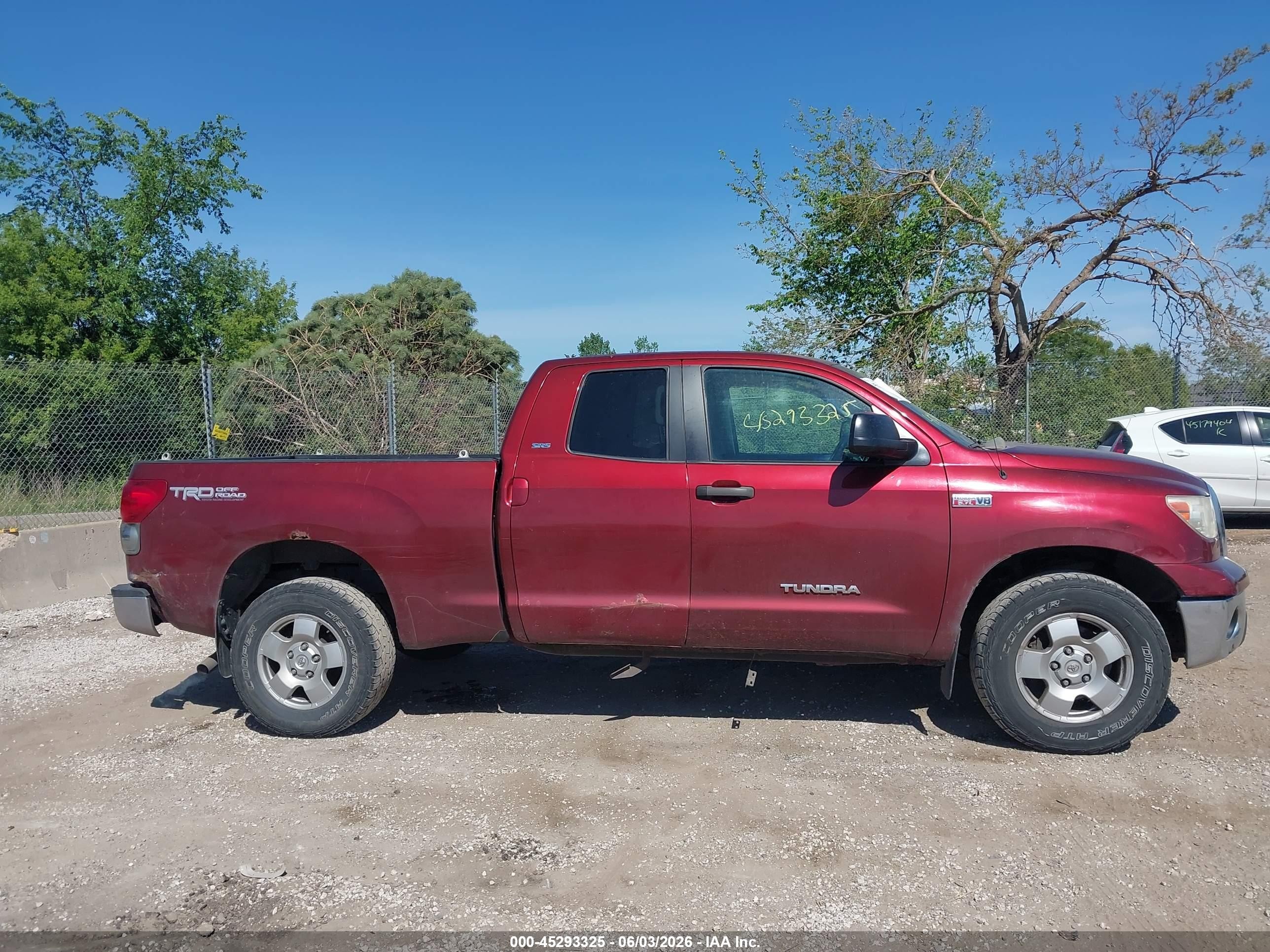 2007 Toyota Tundra Sr5 5.7l V8 Red vin: 5TFBV54137X023994