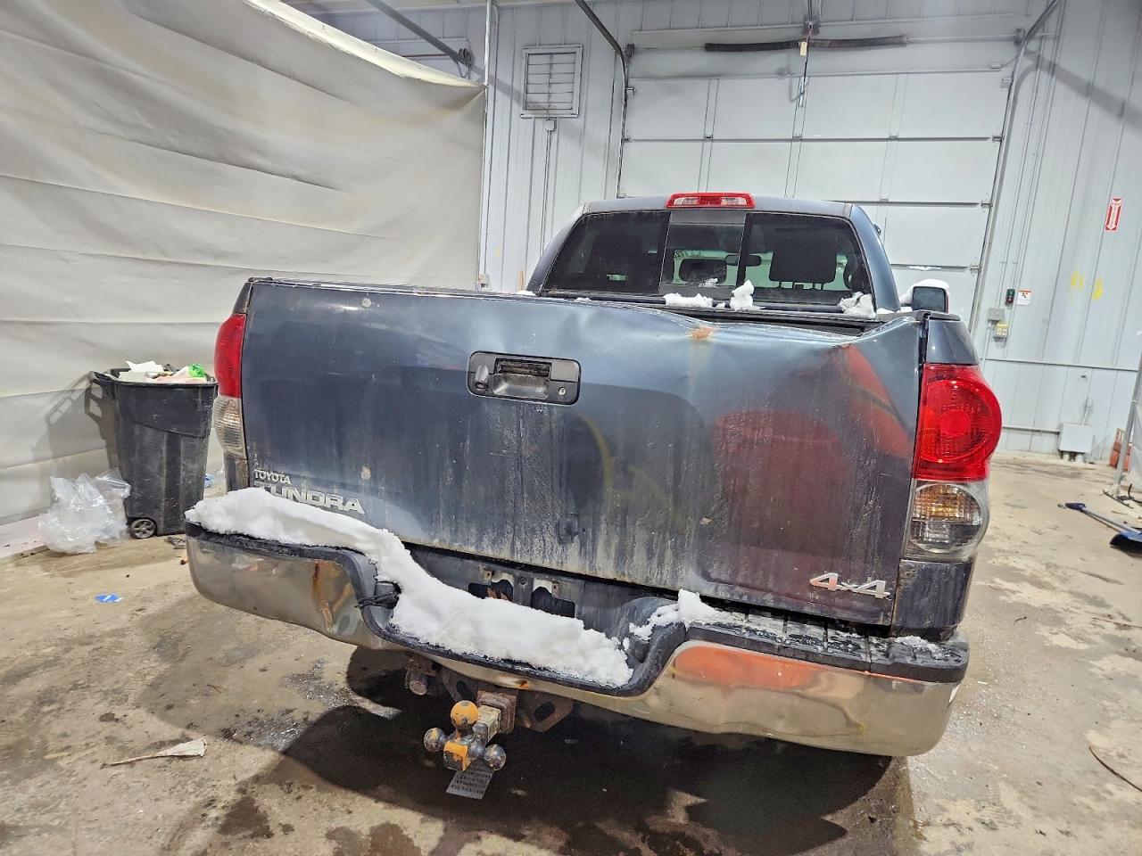 2008 Toyota Tundra Sr5 Gray vin: 5TFBV54138X059752