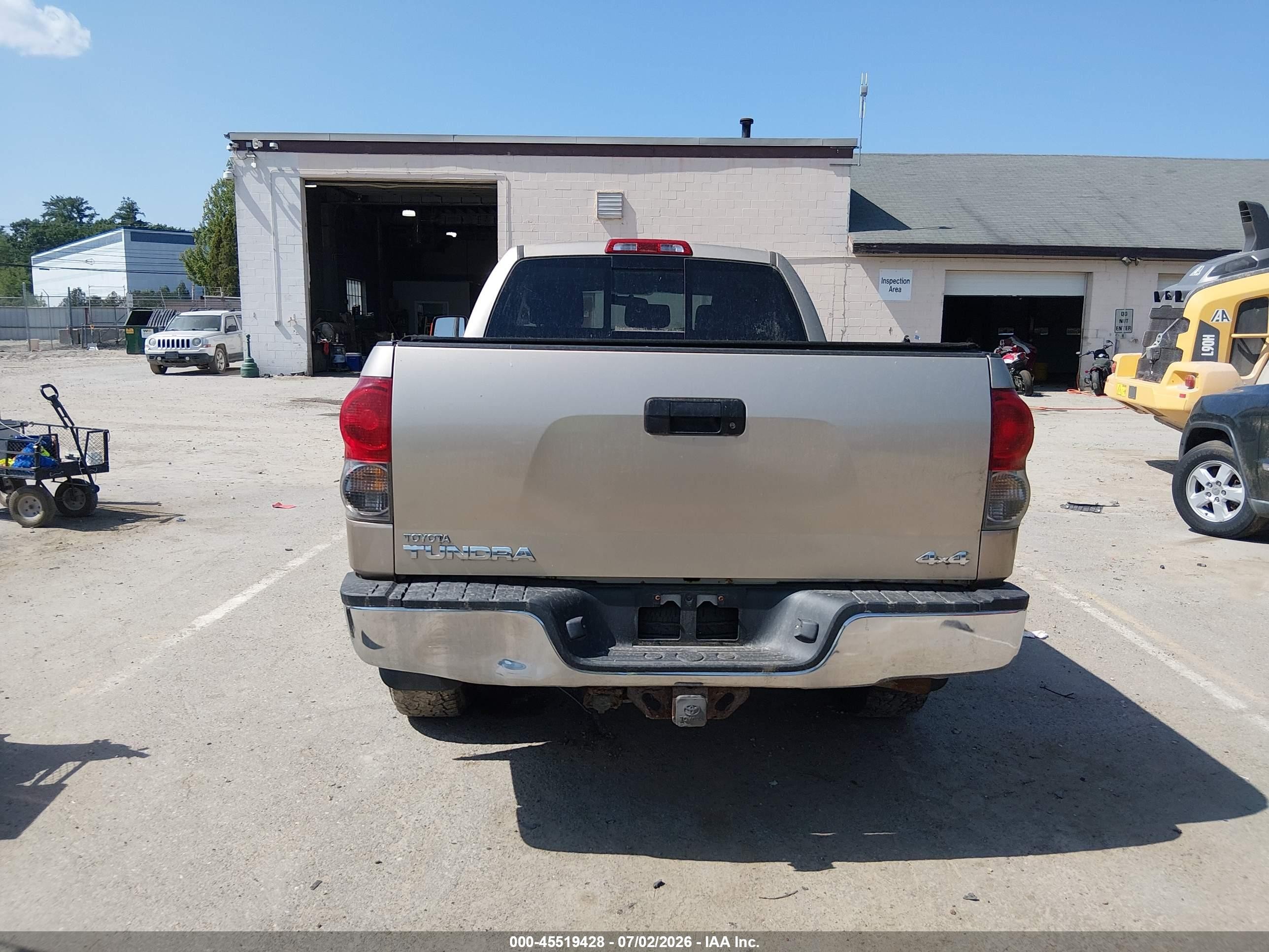 2008 Toyota Tundra Sr5 5.7l V8 Tan vin: 5TFBV54138X066944