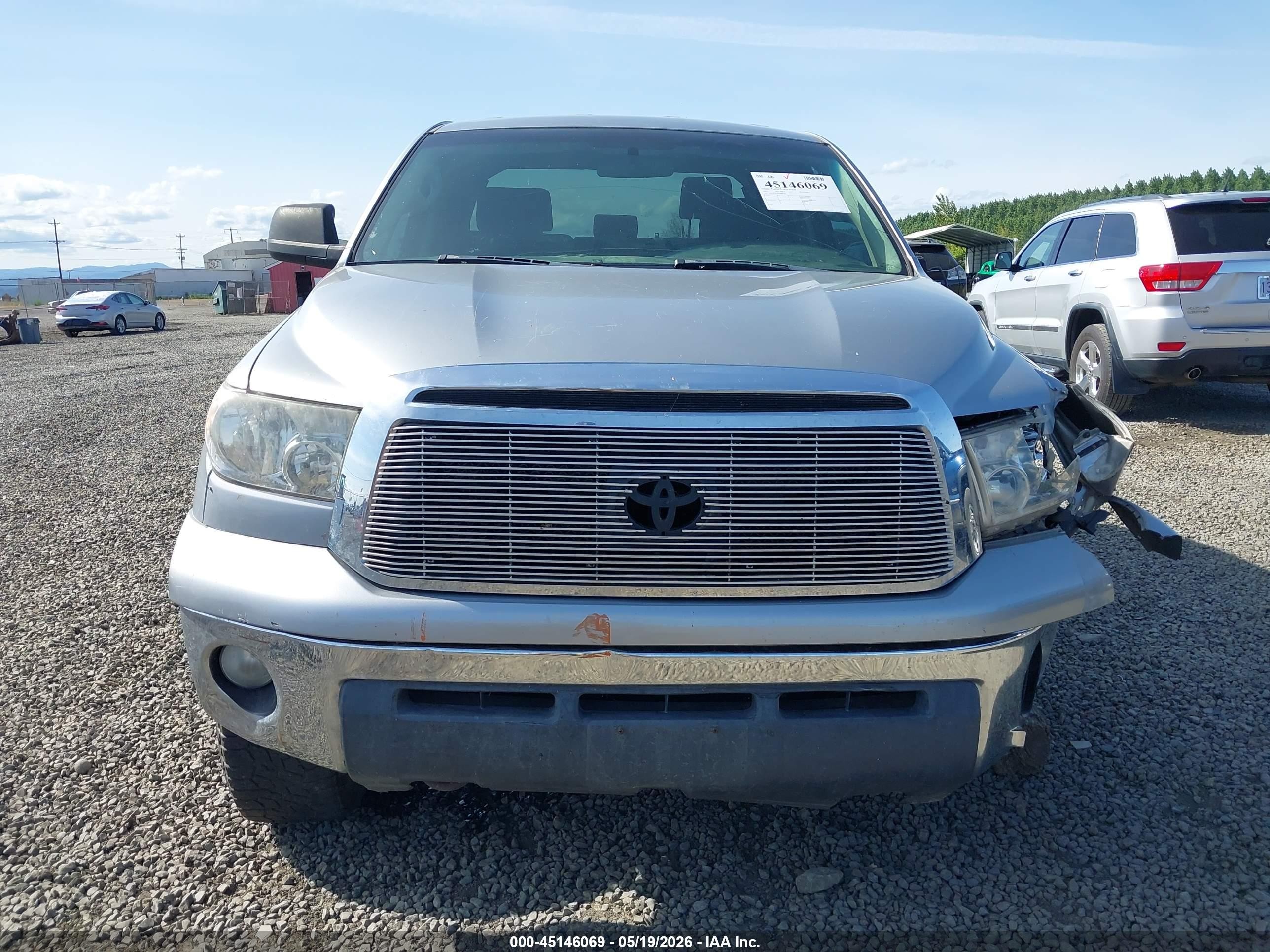 2009 Toyota Tundra Sr5 5.7l V8 Silver vin: 5TFBV54139X084149