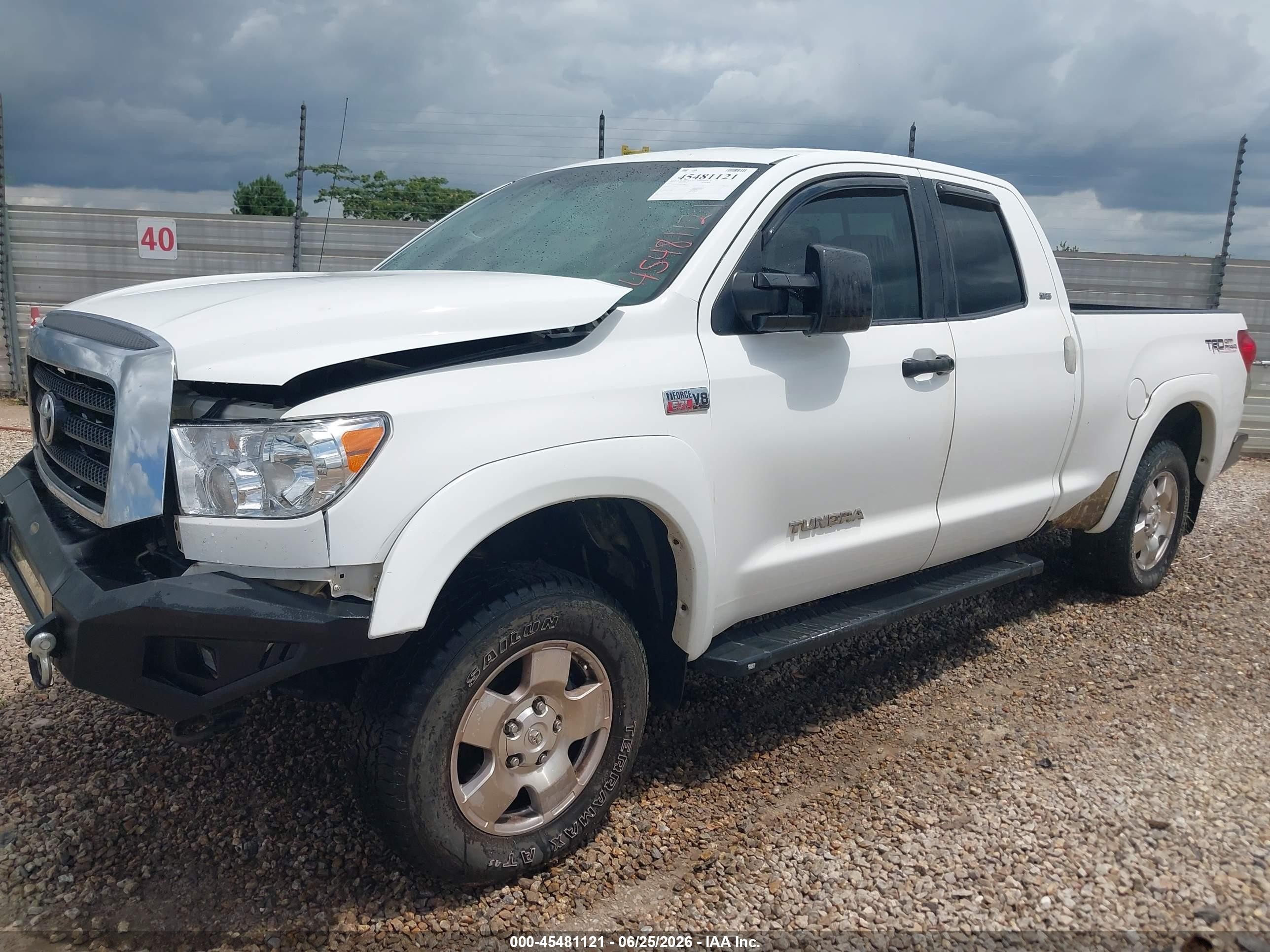 2007 Toyota Tundra Sr5 5.7l V8 White vin: 5TFBV54147X013488