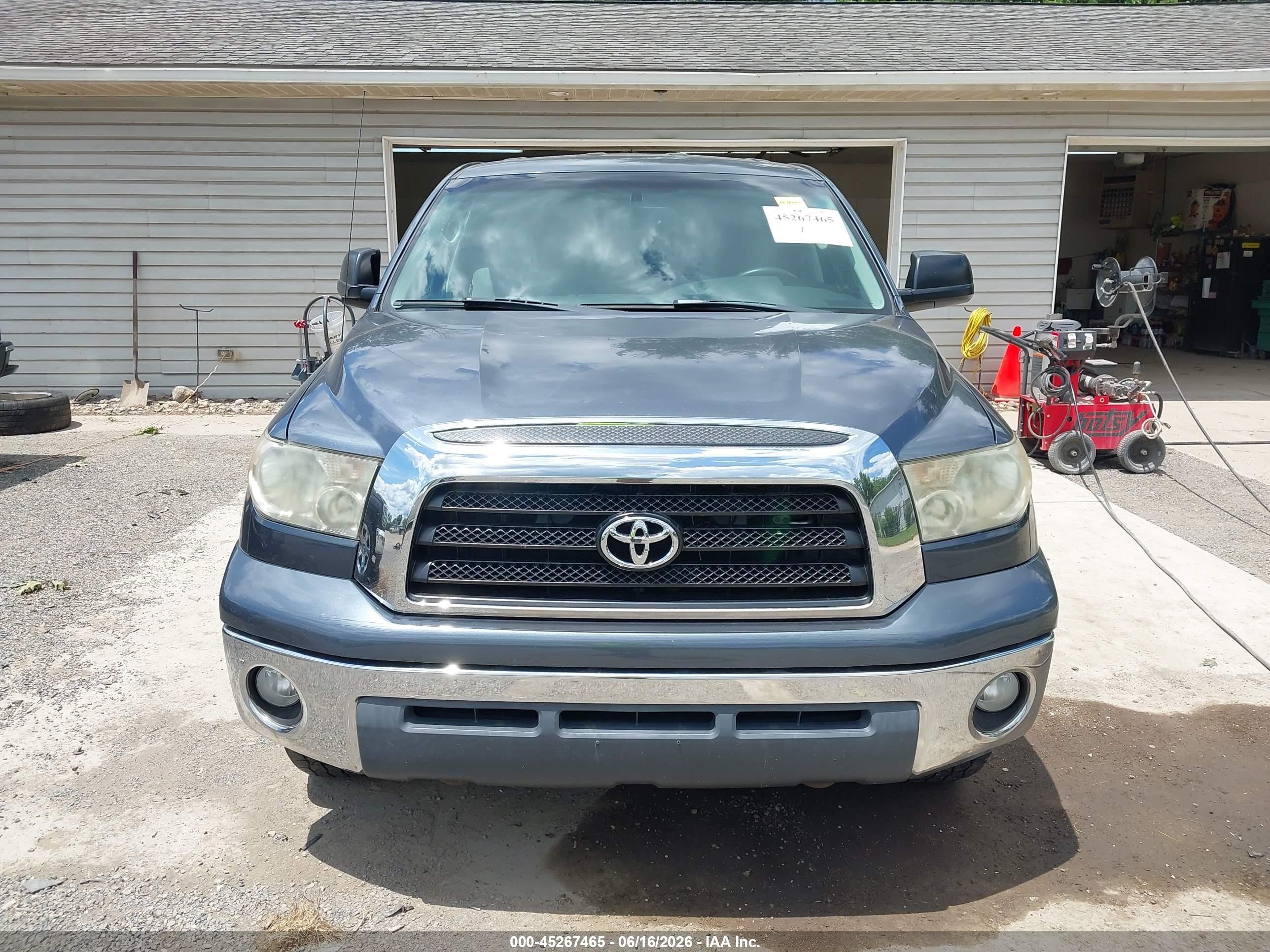 2007 Toyota Tundra Sr5 5.7l V8 Gray vin: 5TFBV54157X021714