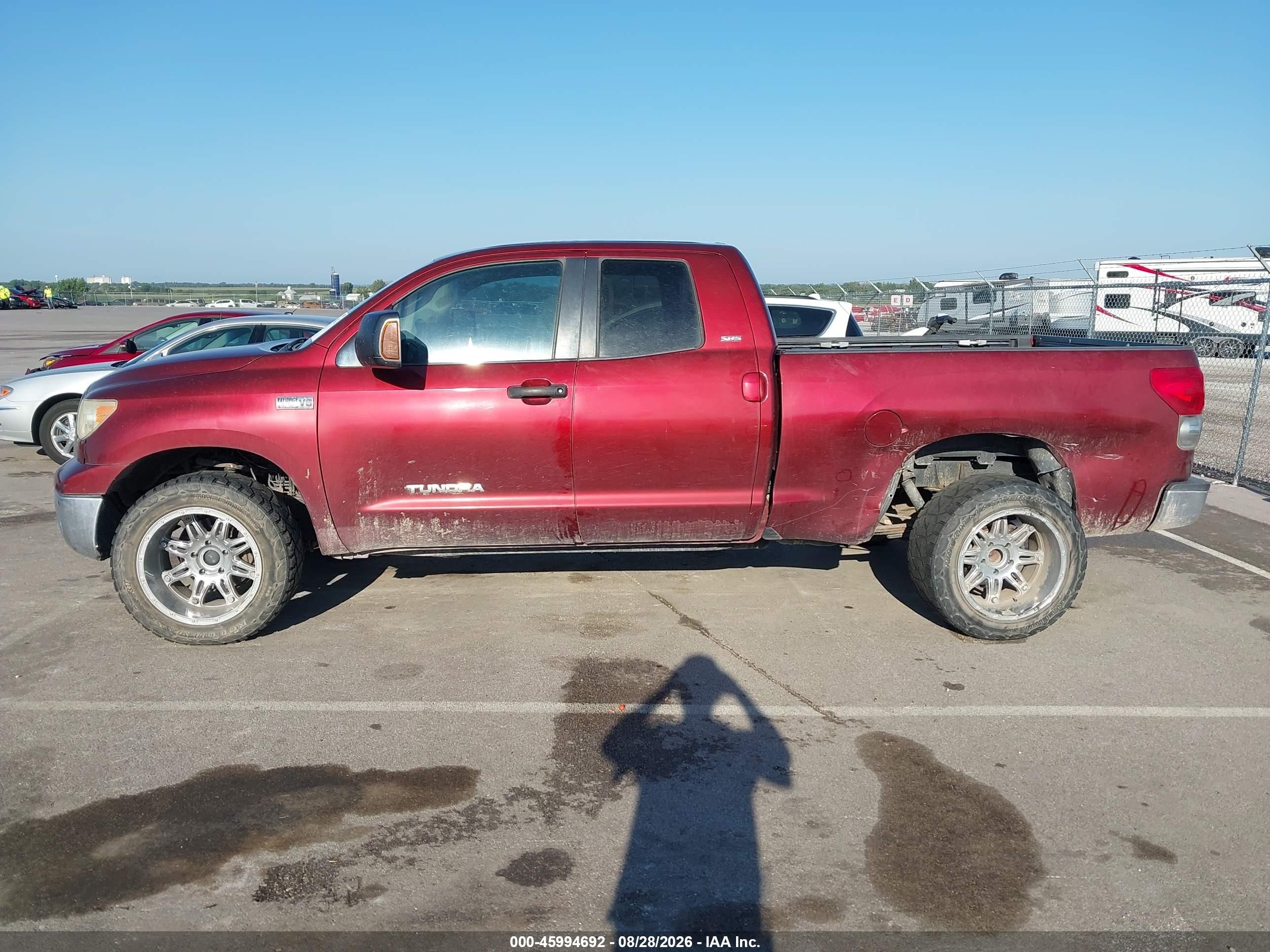 2007 Toyota Tundra Sr5 5.7l V8 Maroon vin: 5TFBV54167X006770