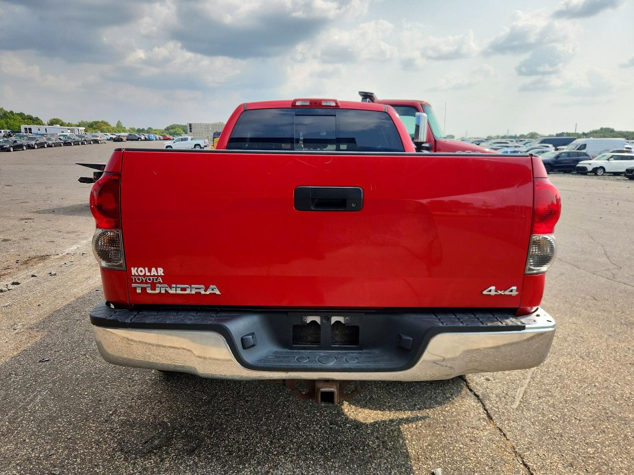 2007 Toyota Tundra Sr5 Red vin: 5TFBV54167X014593