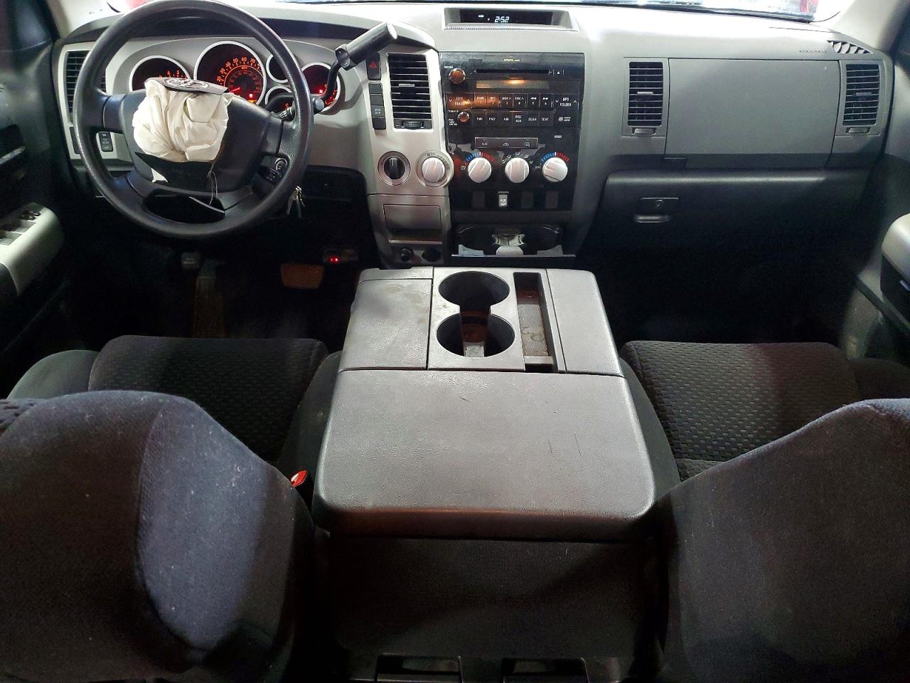2007 Toyota Tundra Sr5 Red vin: 5TFBV54167X014593