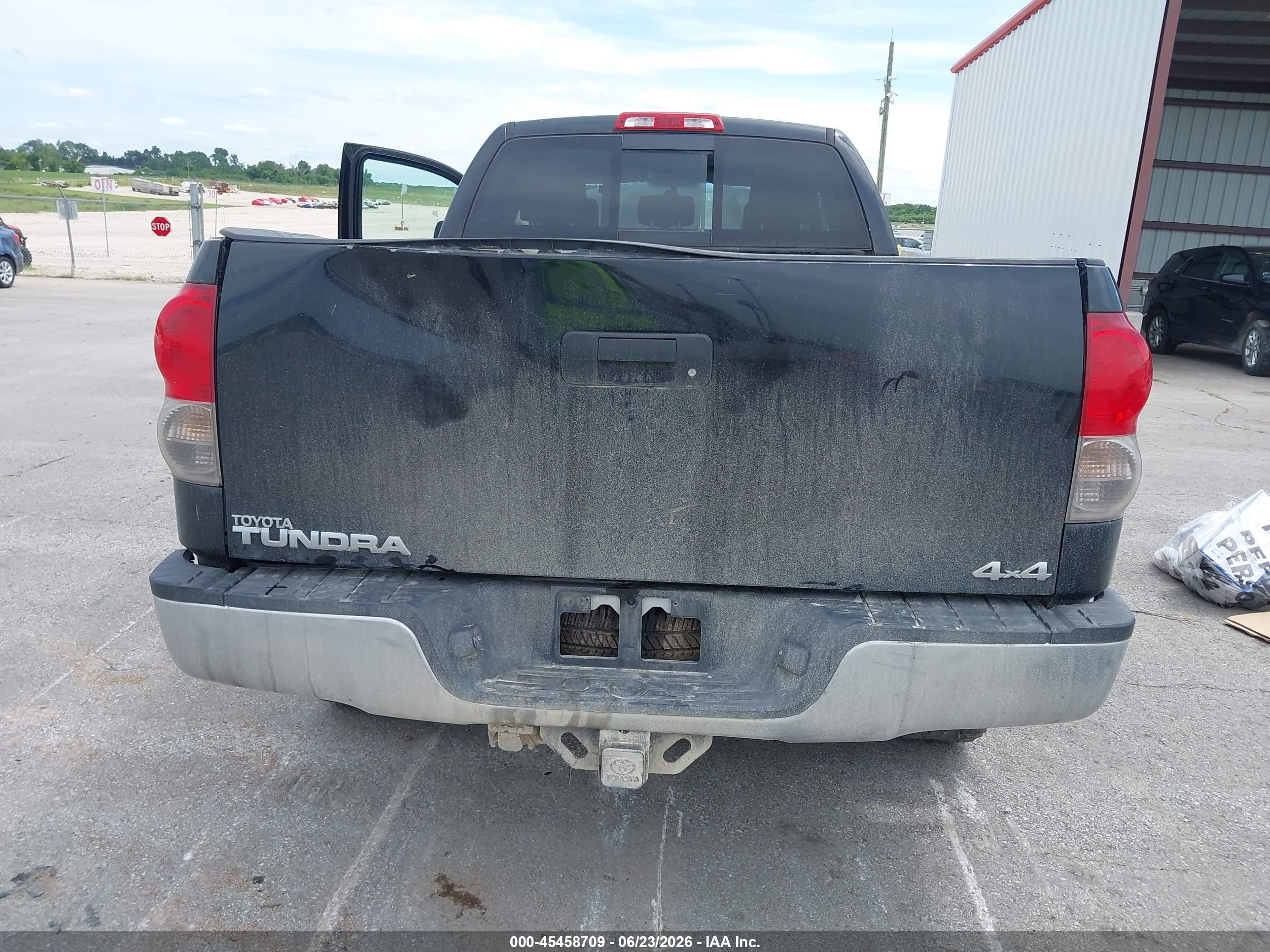 2008 Toyota Tundra Base 5.7l V8 Black vin: 5TFBV54168X047076
