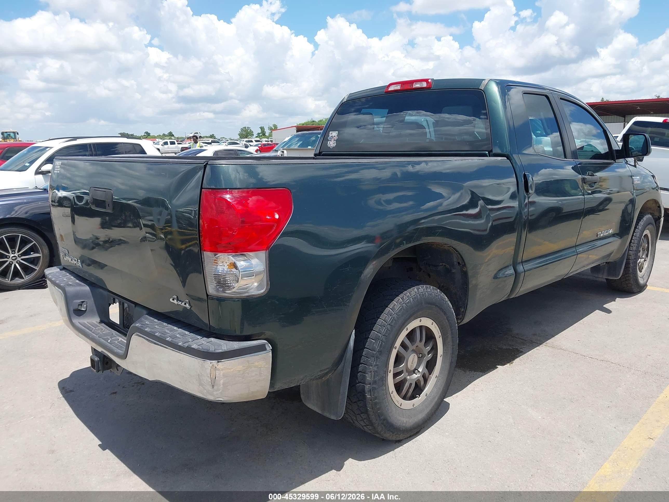 2008 Toyota Tundra Base 5.7l V8 Green vin: 5TFBV54168X057638