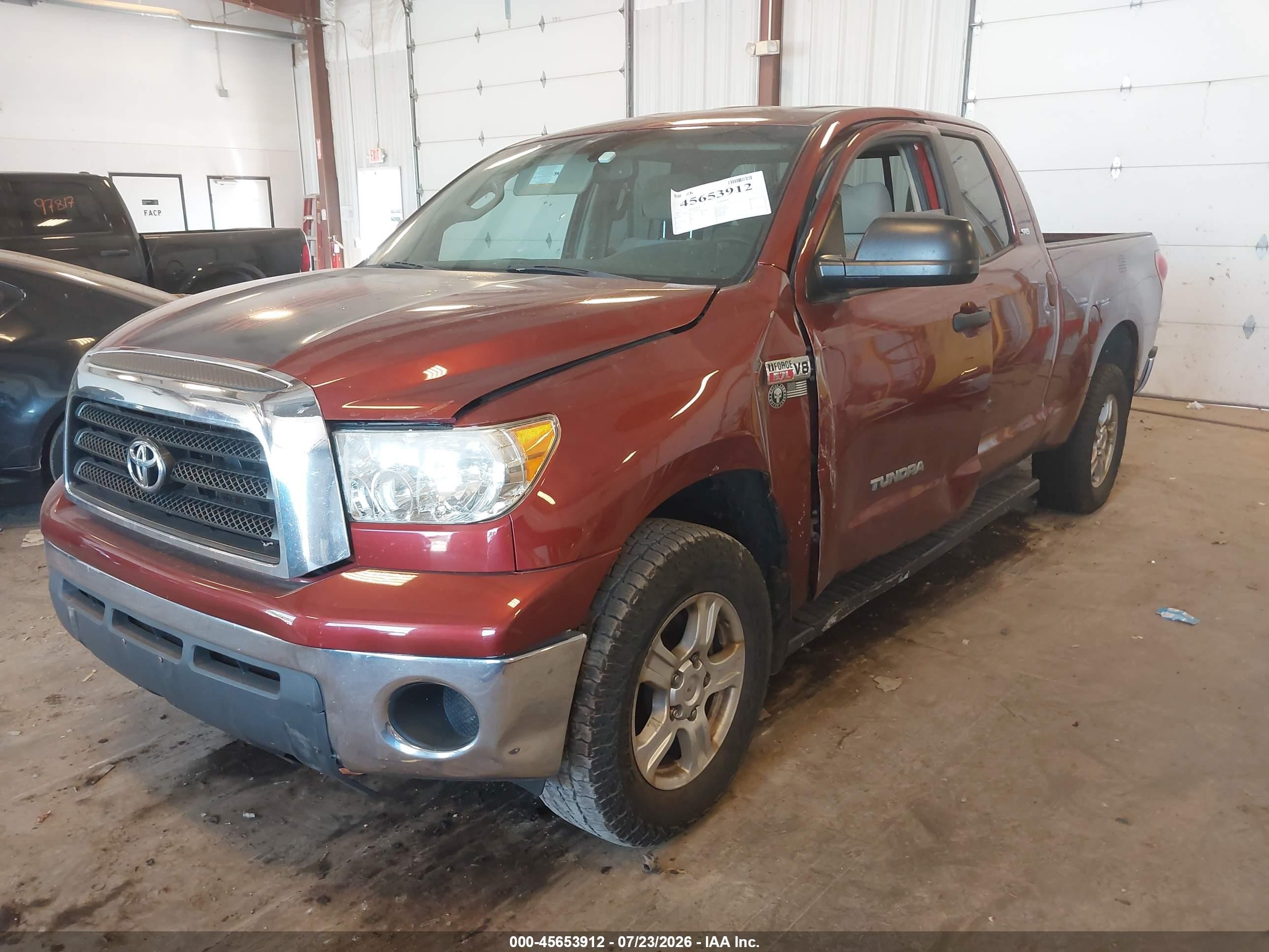 2007 Toyota Tundra Sr5 5.7l V8 Red vin: 5TFBV54177X010102