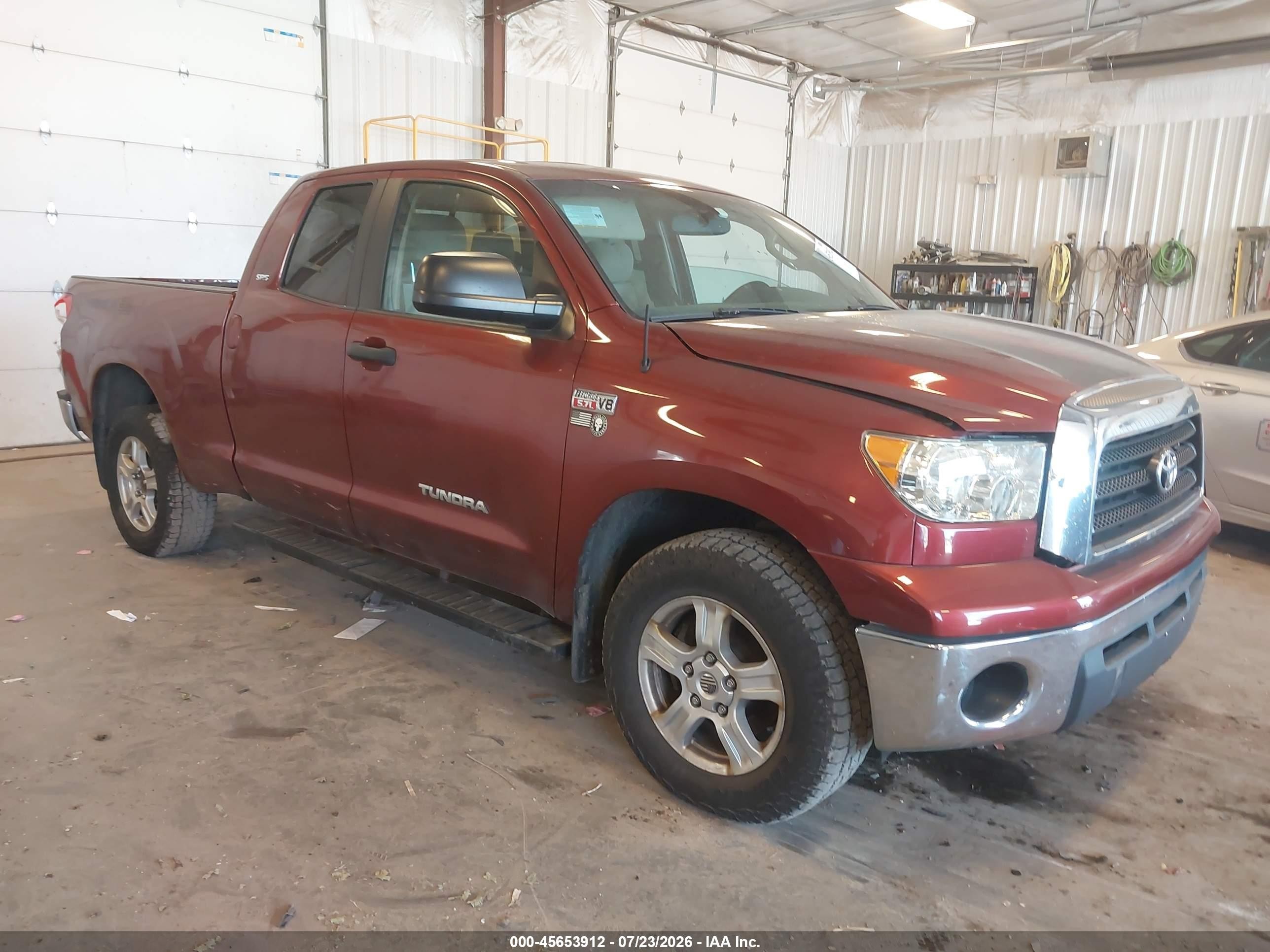 2007 Toyota Tundra Sr5 5.7l V8 Red vin: 5TFBV54177X010102