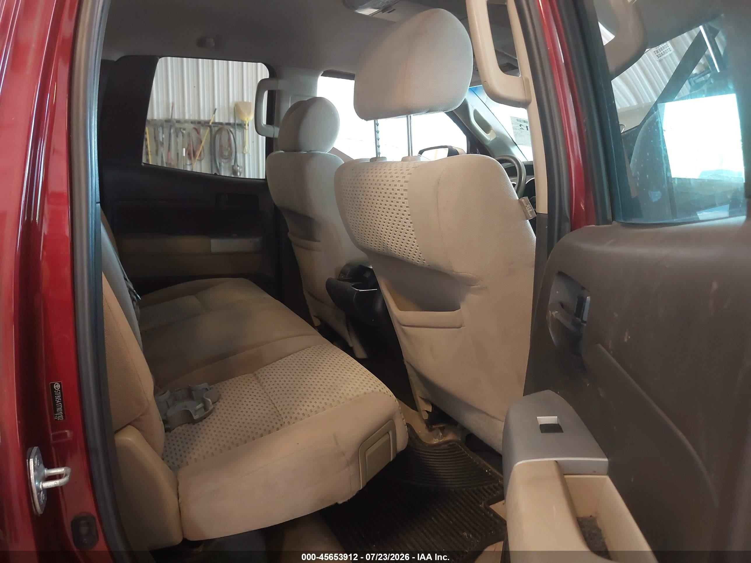2007 Toyota Tundra Sr5 5.7l V8 Red vin: 5TFBV54177X010102