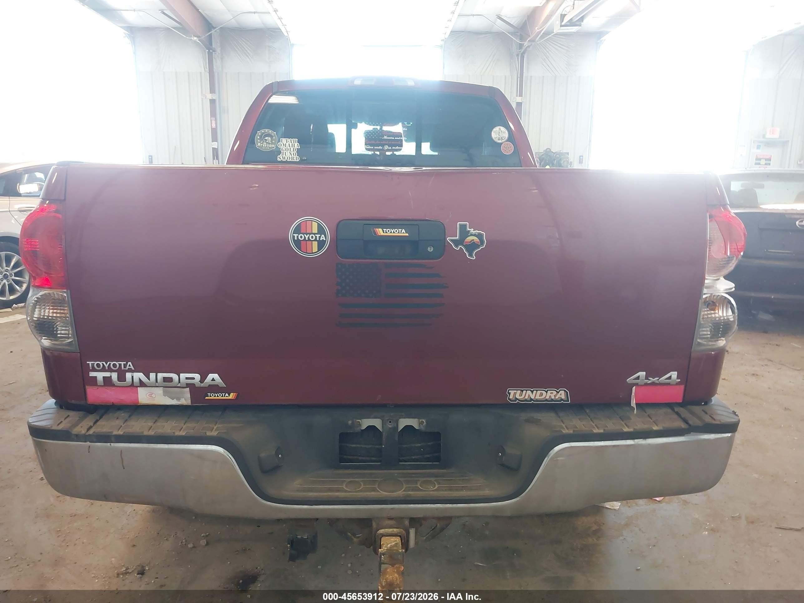 2007 Toyota Tundra Sr5 5.7l V8 Red vin: 5TFBV54177X010102