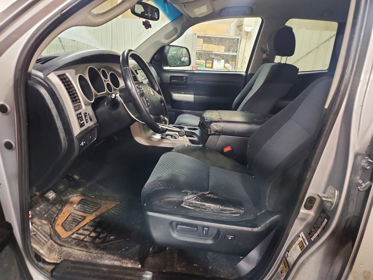 2007 Toyota Tundra Double Cab Sr5 Серебряный vin: 5TFBV54177X015946