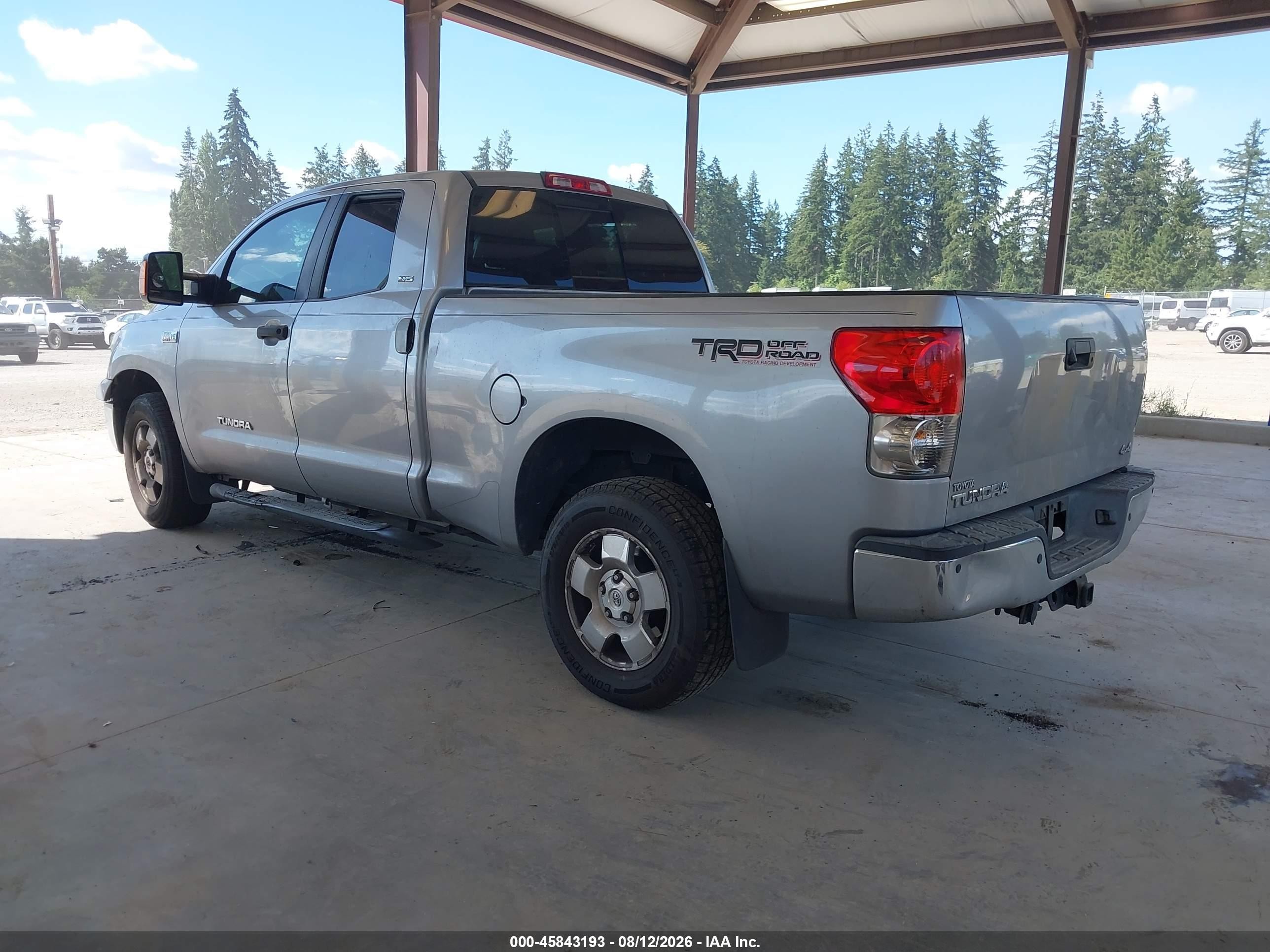 2007 Toyota Tundra Sr5 5.7l V8 Silver vin: 5TFBV54177X028440