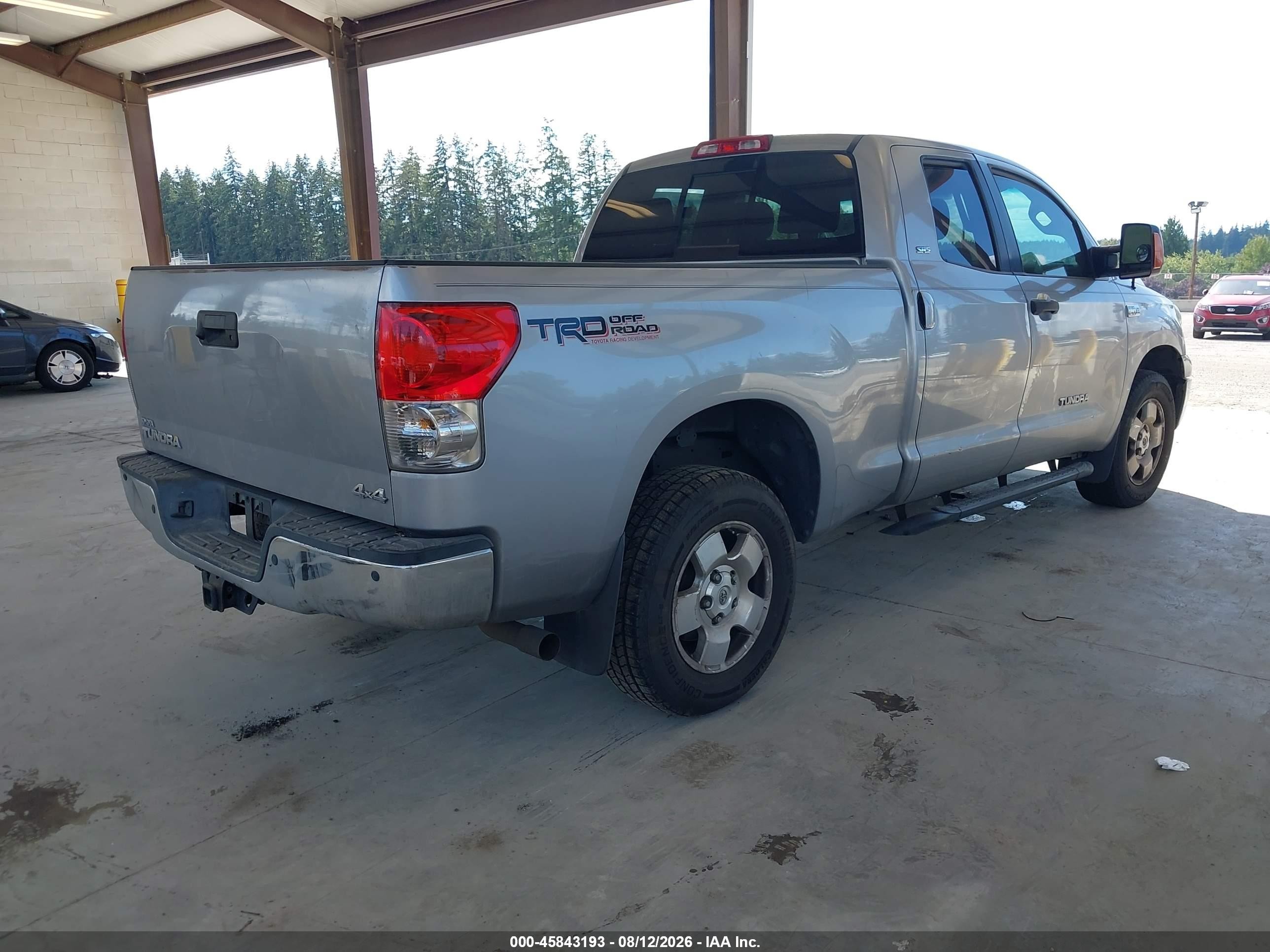 2007 Toyota Tundra Sr5 5.7l V8 Silver vin: 5TFBV54177X028440
