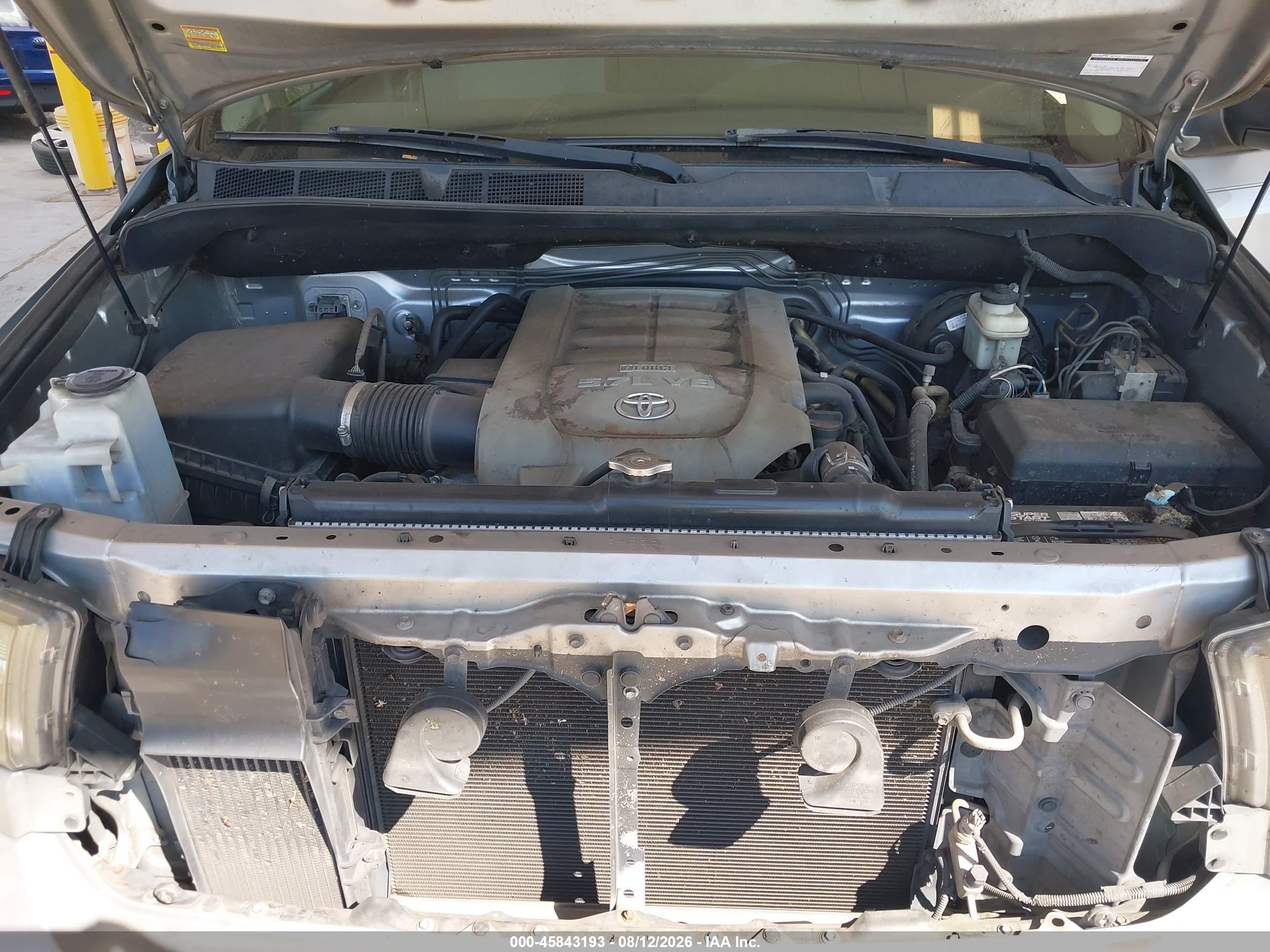 2007 Toyota Tundra Sr5 5.7l V8 Silver vin: 5TFBV54177X028440