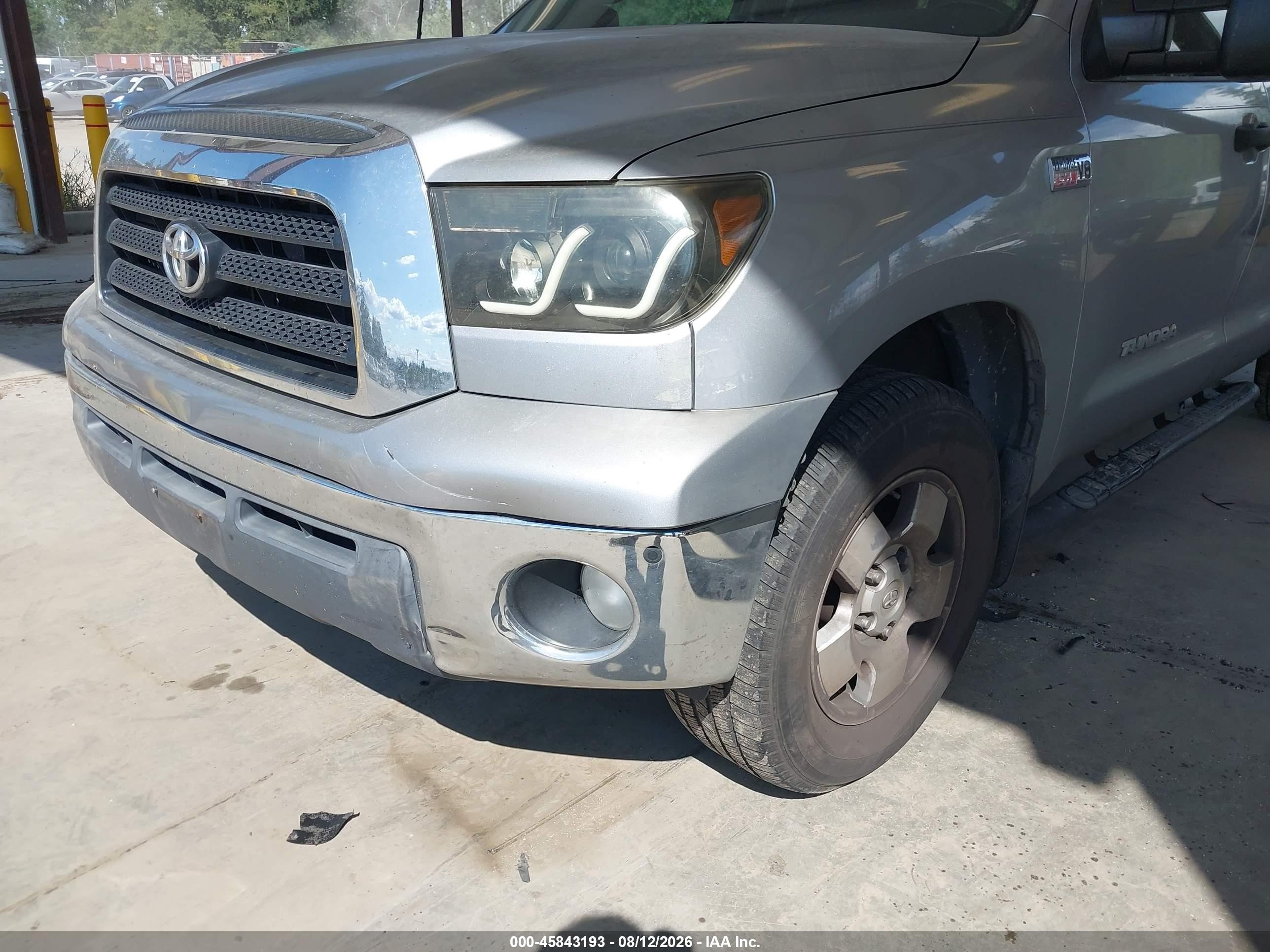 2007 Toyota Tundra Sr5 5.7l V8 Silver vin: 5TFBV54177X028440