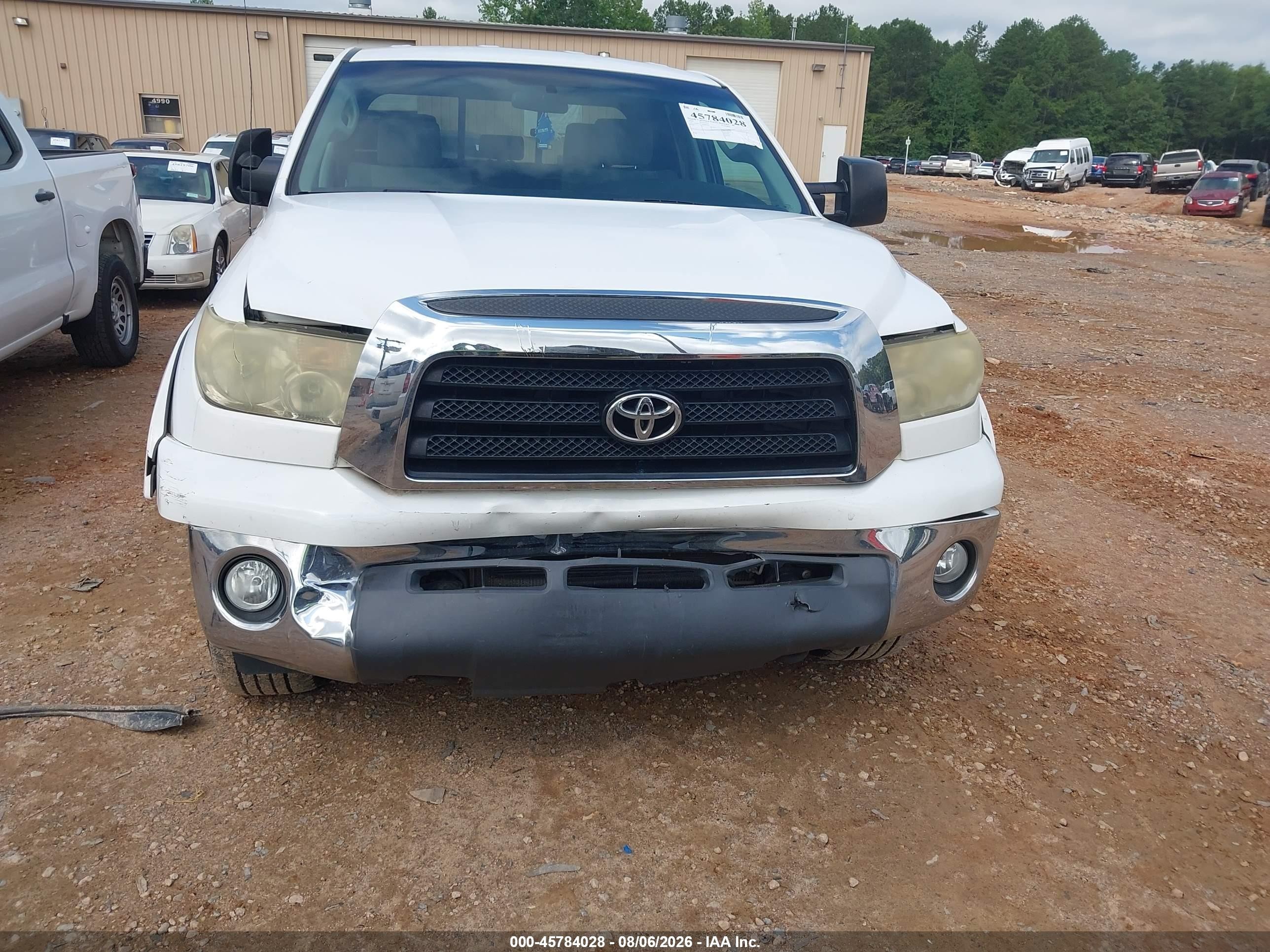2008 Toyota Tundra Sr5 5.7l V8 White vin: 5TFBV54178X040346