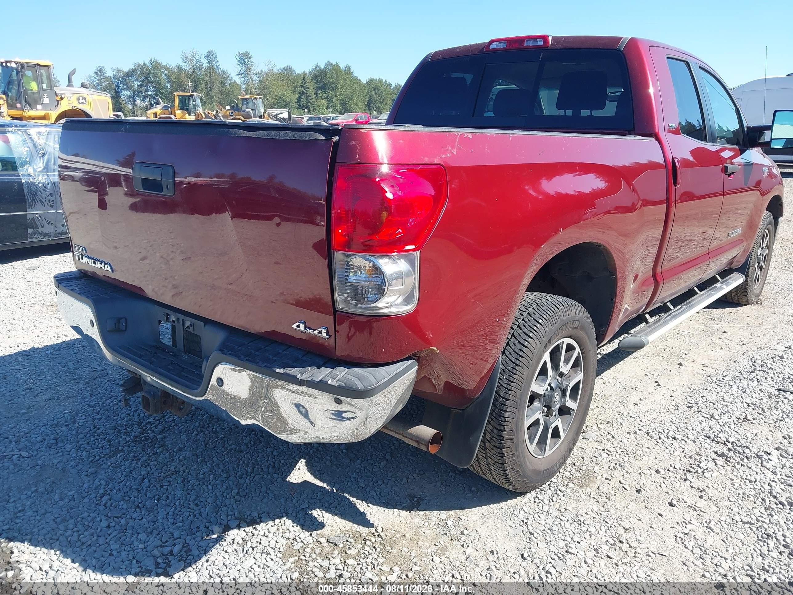 2007 Toyota Tundra Sr5 5.7l V8 Red vin: 5TFBV54187X009654