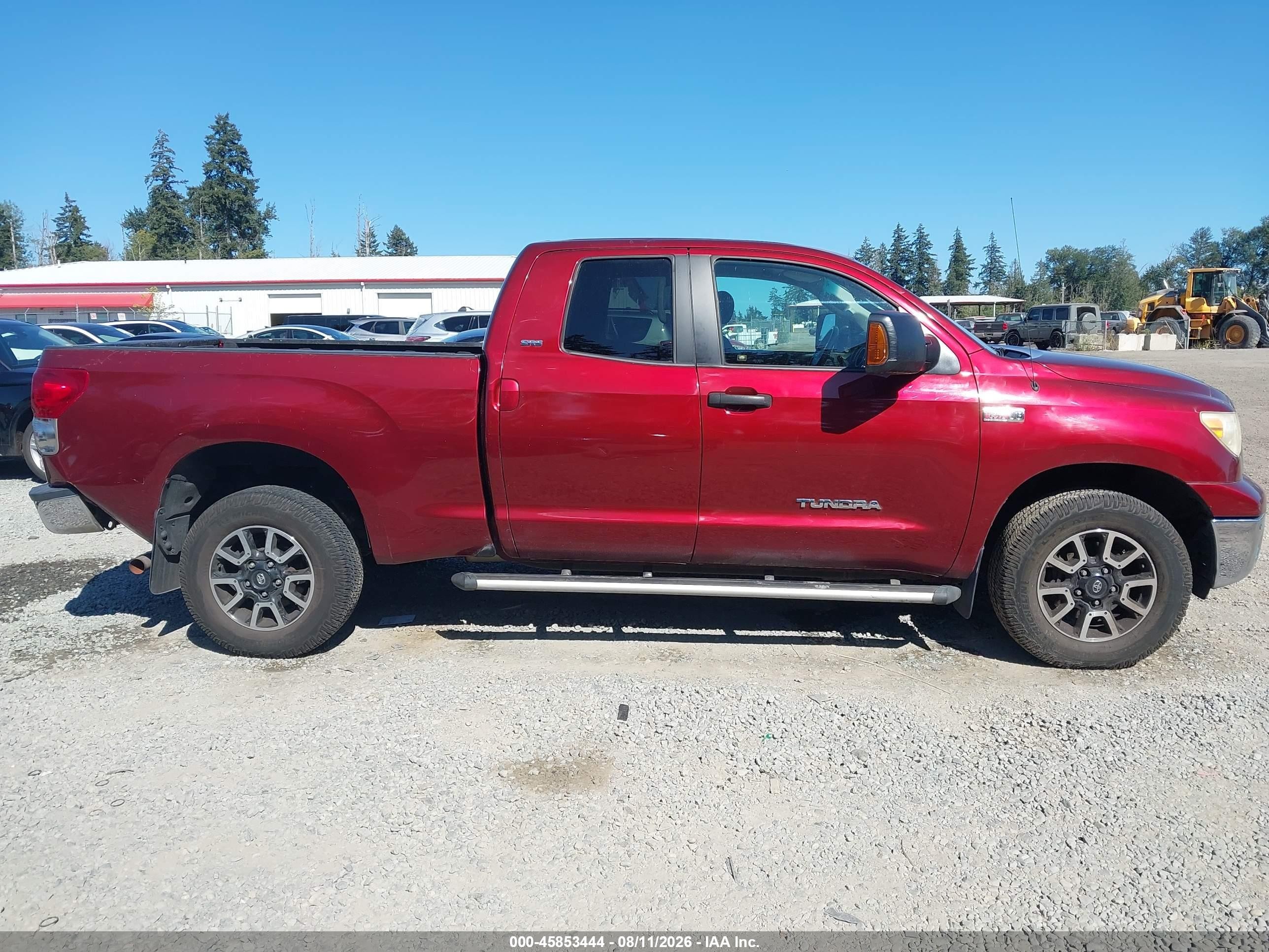 2007 Toyota Tundra Sr5 5.7l V8 Red vin: 5TFBV54187X009654