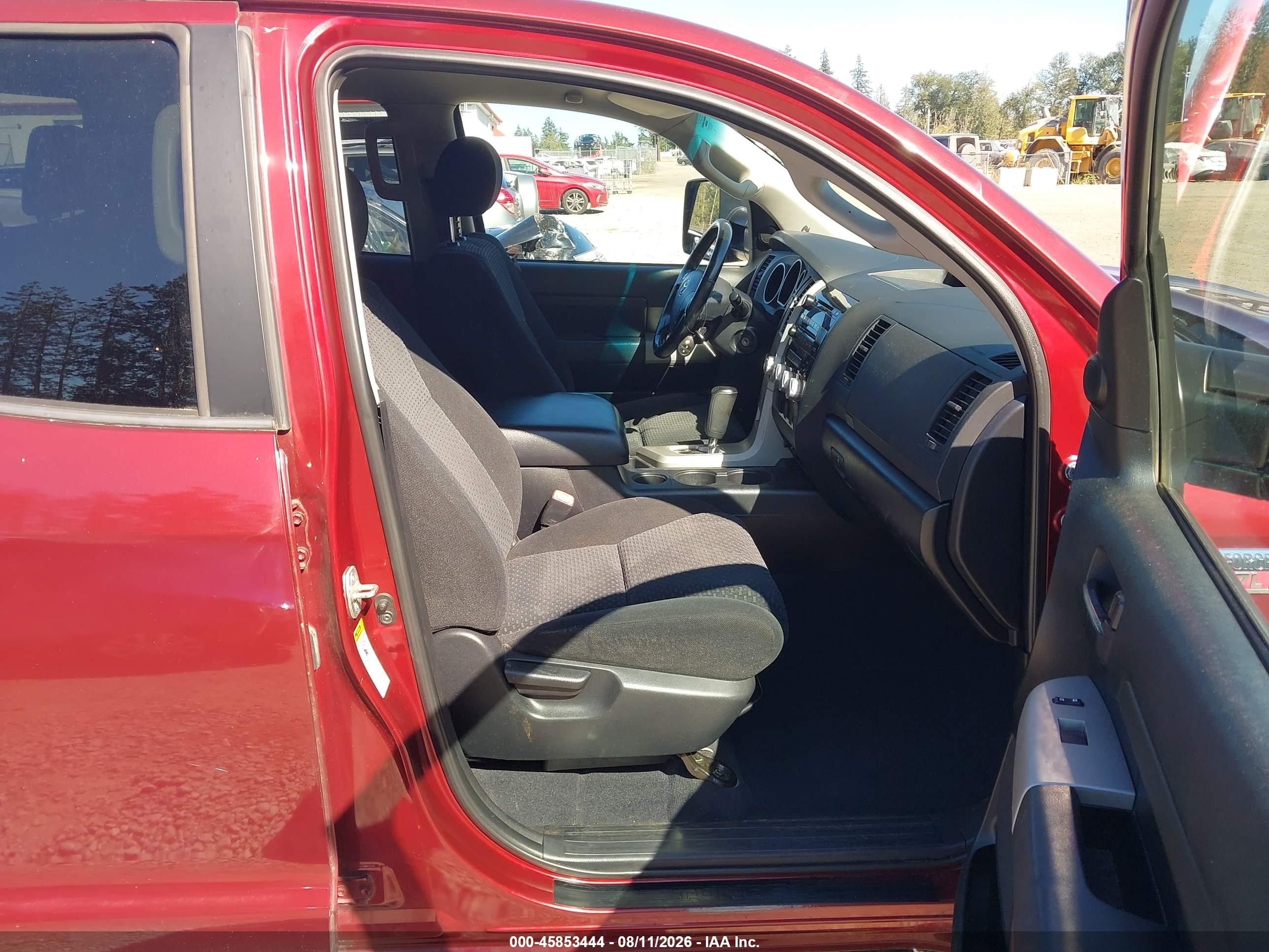 2007 Toyota Tundra Sr5 5.7l V8 Red vin: 5TFBV54187X009654