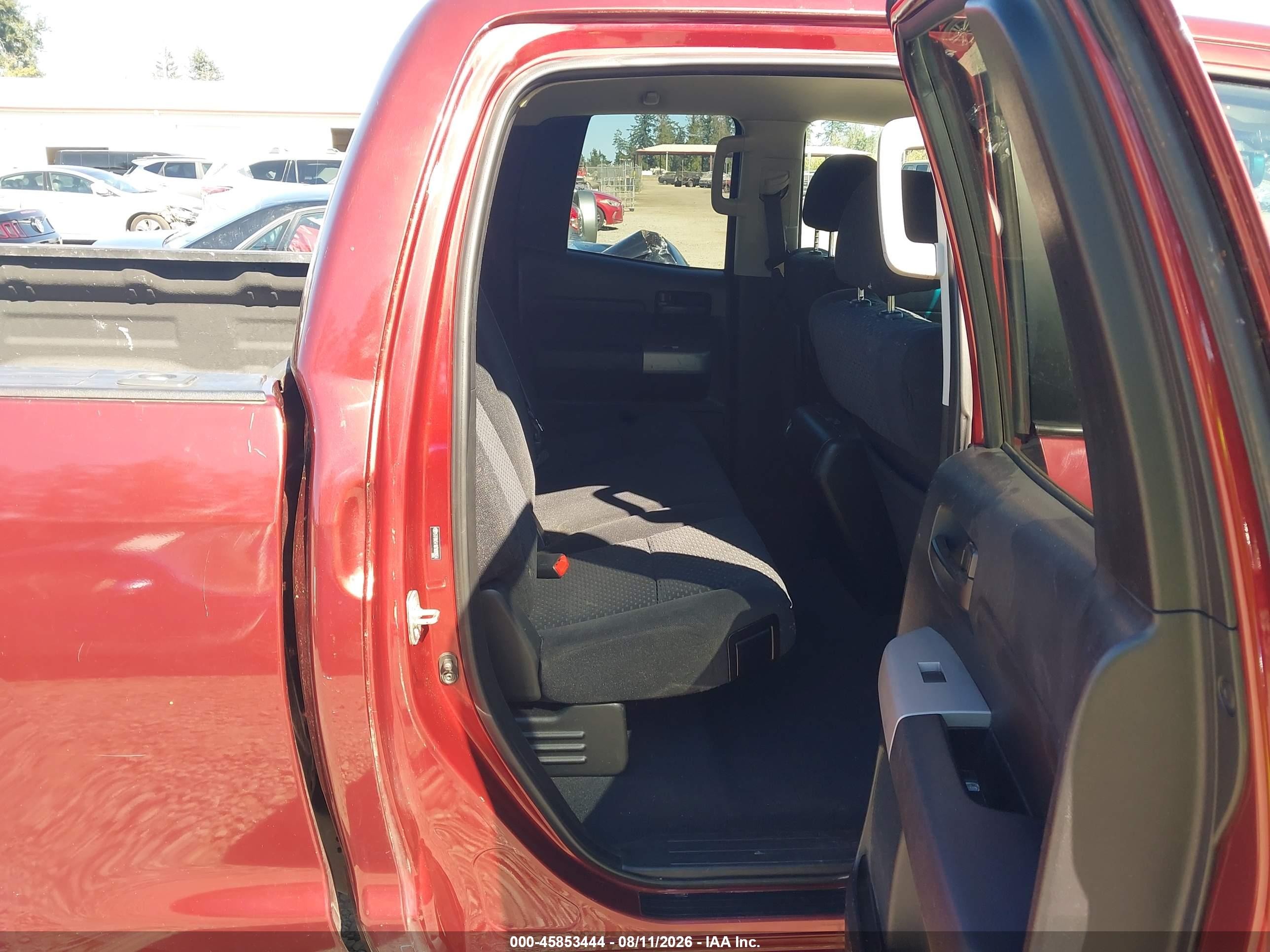 2007 Toyota Tundra Sr5 5.7l V8 Red vin: 5TFBV54187X009654
