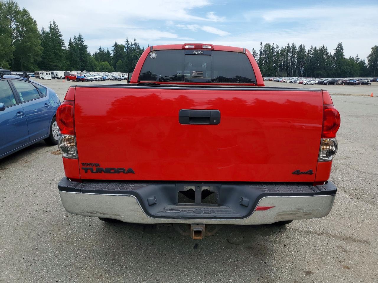 2007 Toyota Tundra Double Cab Sr5 Красный vin: 5TFBV54187X020637