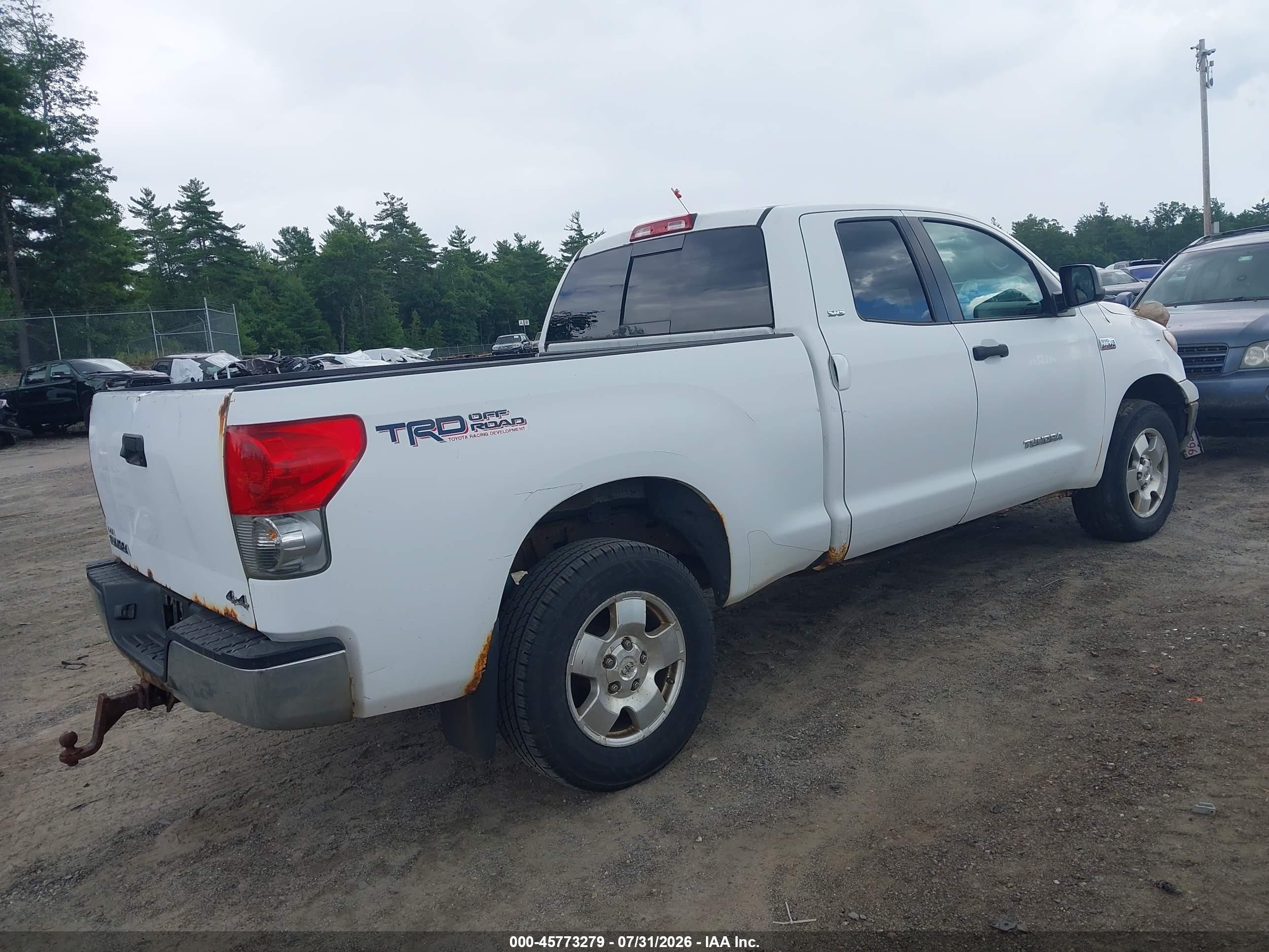 2008 Toyota Tundra Sr5 5.7l V8 White vin: 5TFBV54188X055714